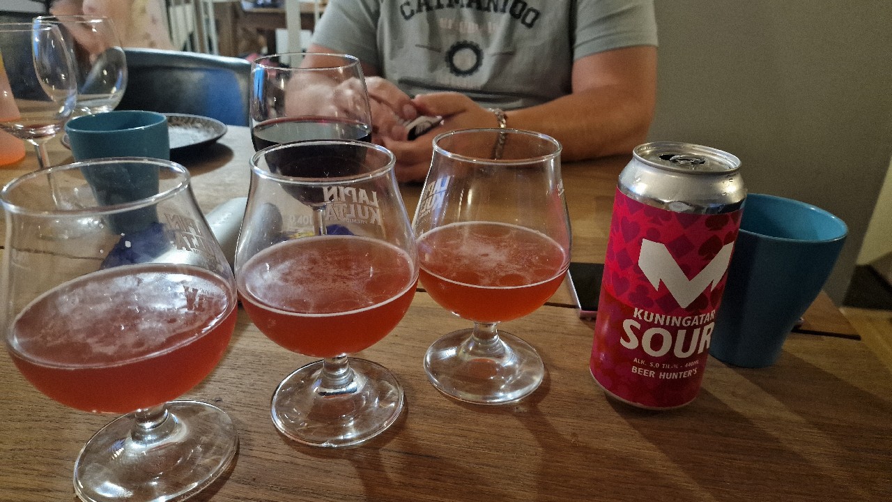 Kuningatar Sour, Finland