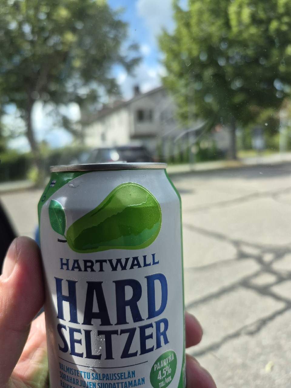 Hard Seltzer Päärynä, Finland