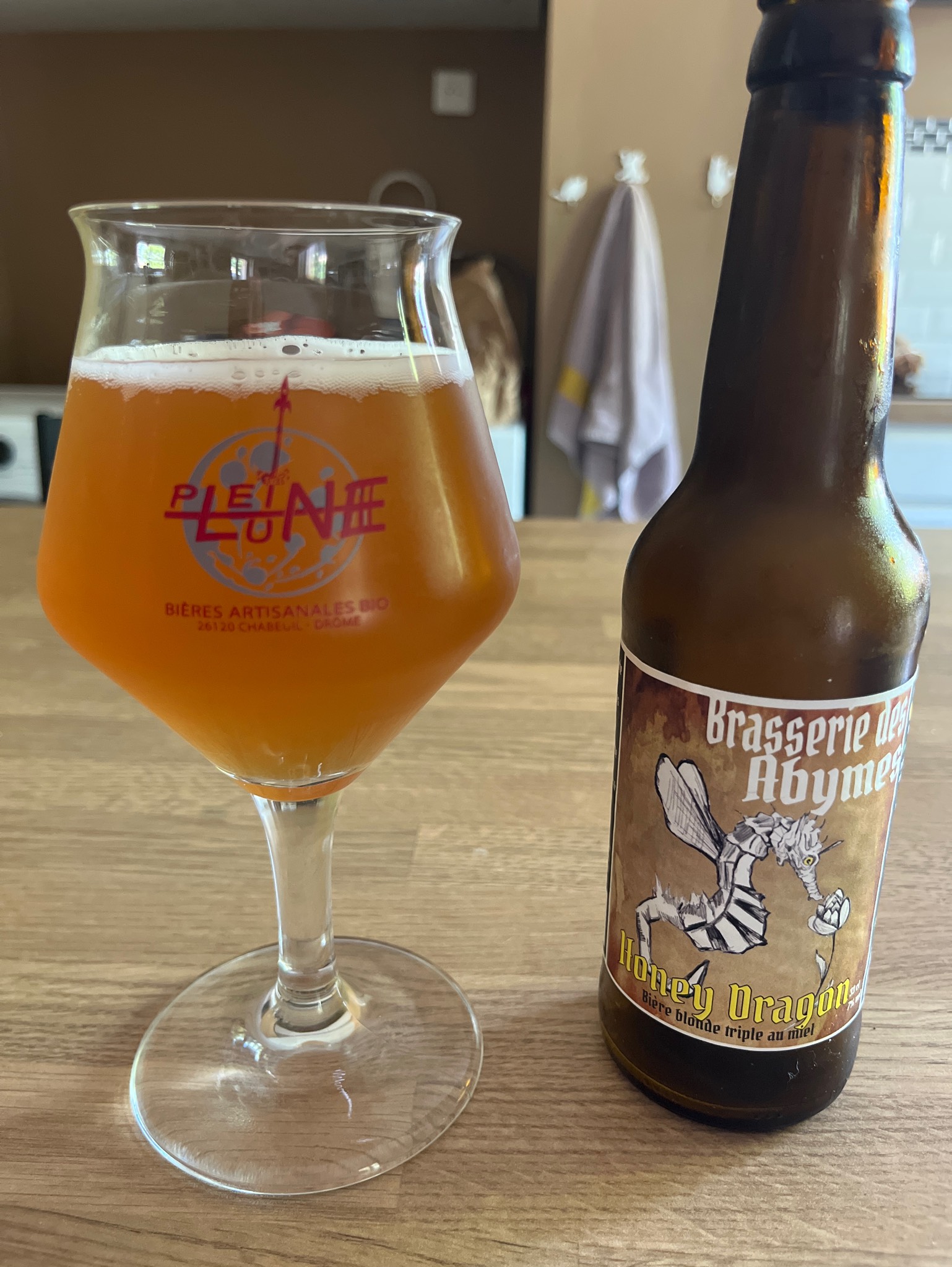 Honey Dragon, Brasserie Des Abymes