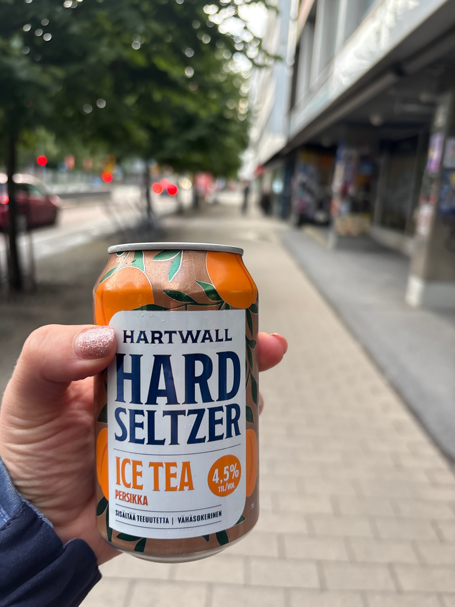 Hard Seltzer Ice Tea Persikka, Finland