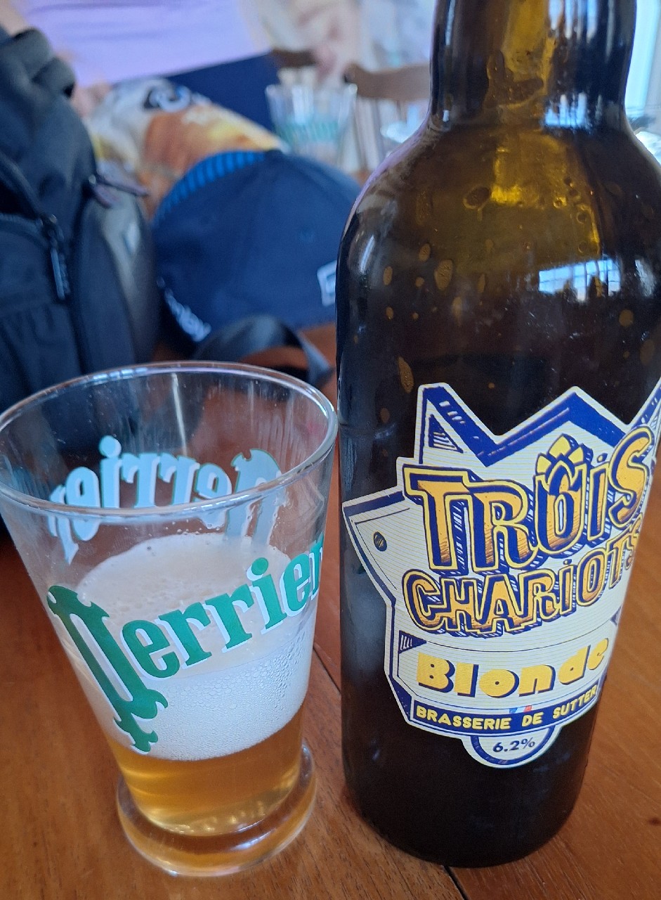 Trois Chariots Blonde, France