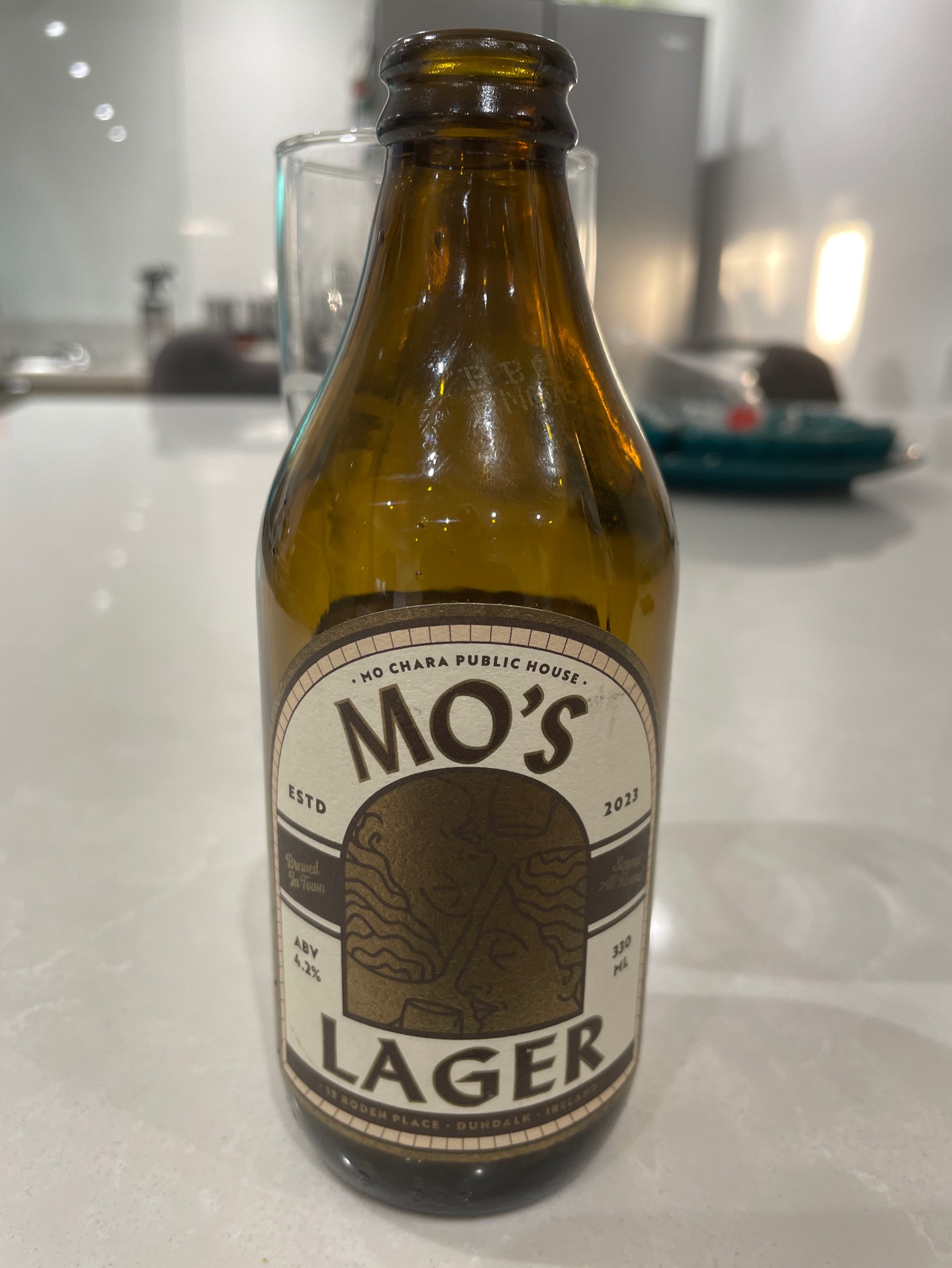 Mo's, Ireland
