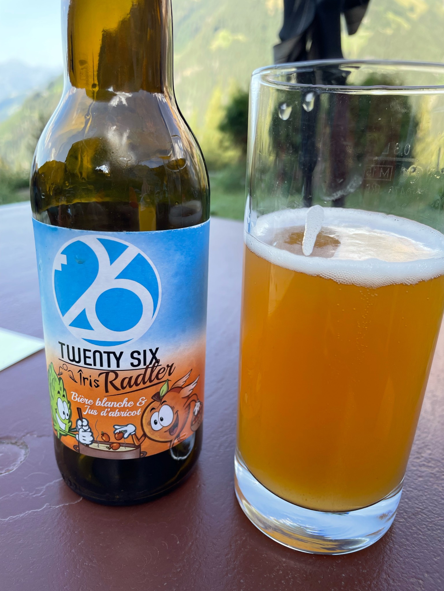 Twenty six Iris Radler, Twenty Six