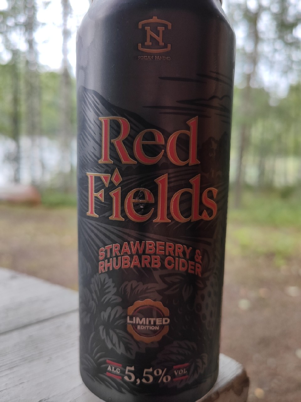 Red Fields Strawberry & Rhubarb Cider, Finland
