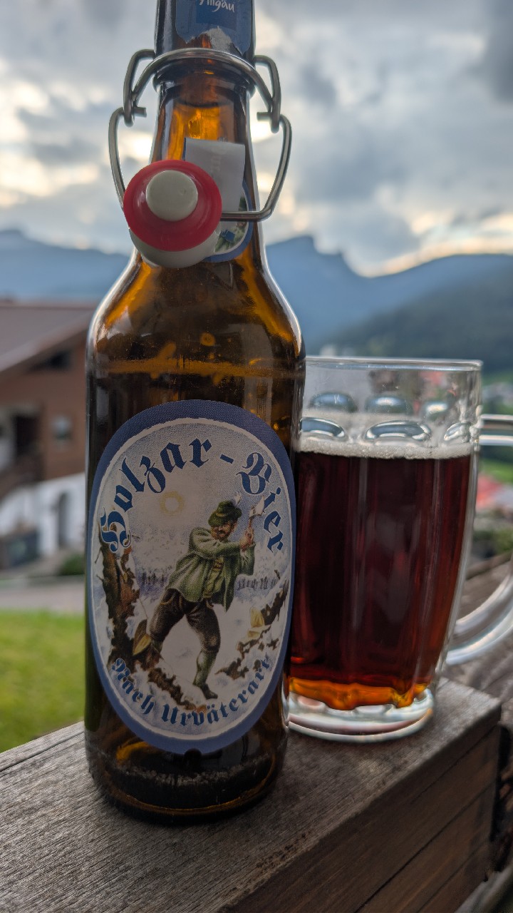 Holzar-Bier, Privatbrauerei Höss der Hirschbräu