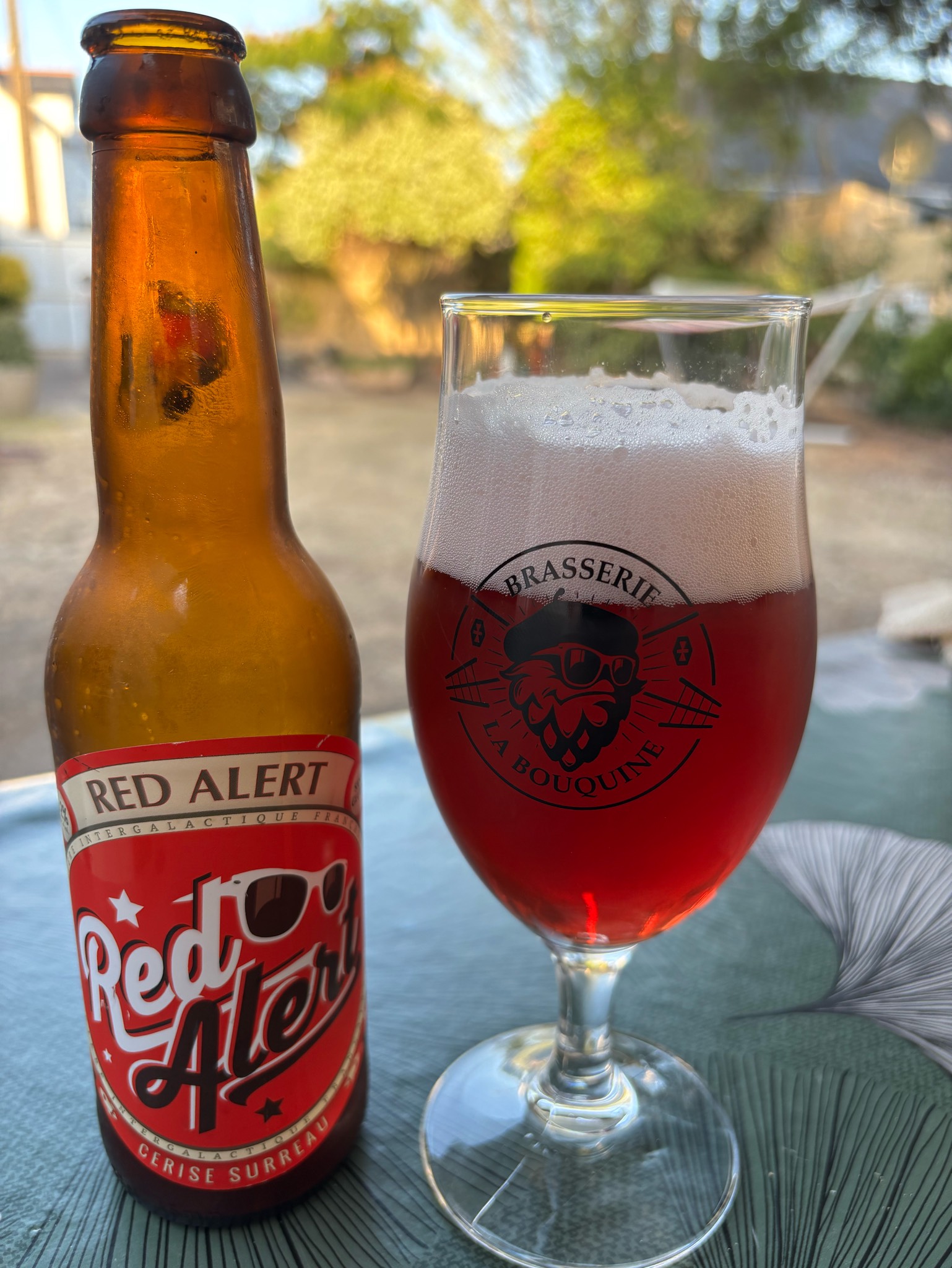 Red Alert, Brasserie La Bouquine
