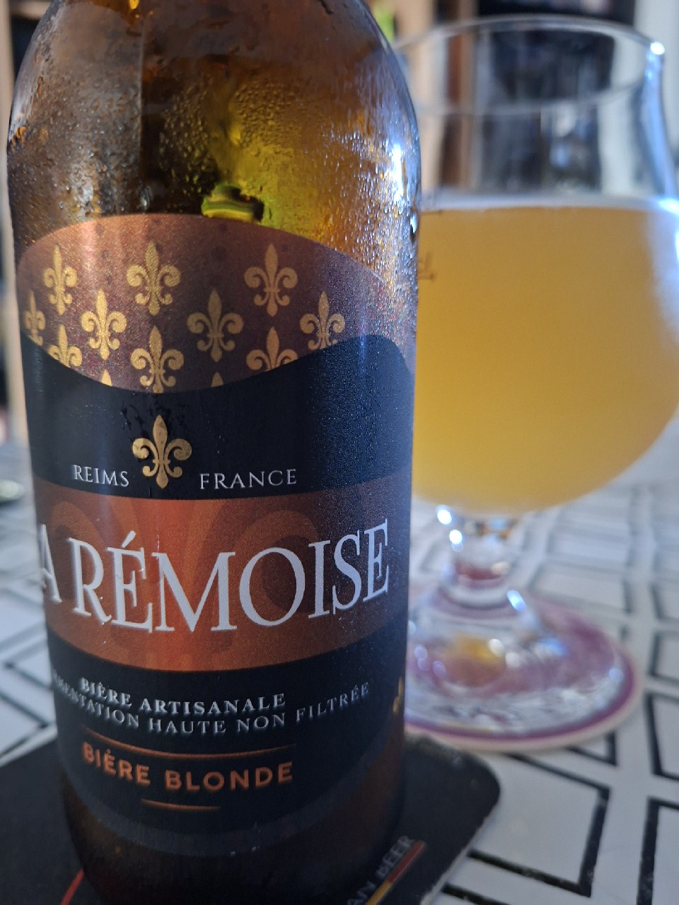La Rémoise Blonde, Brasserie La Bouquine