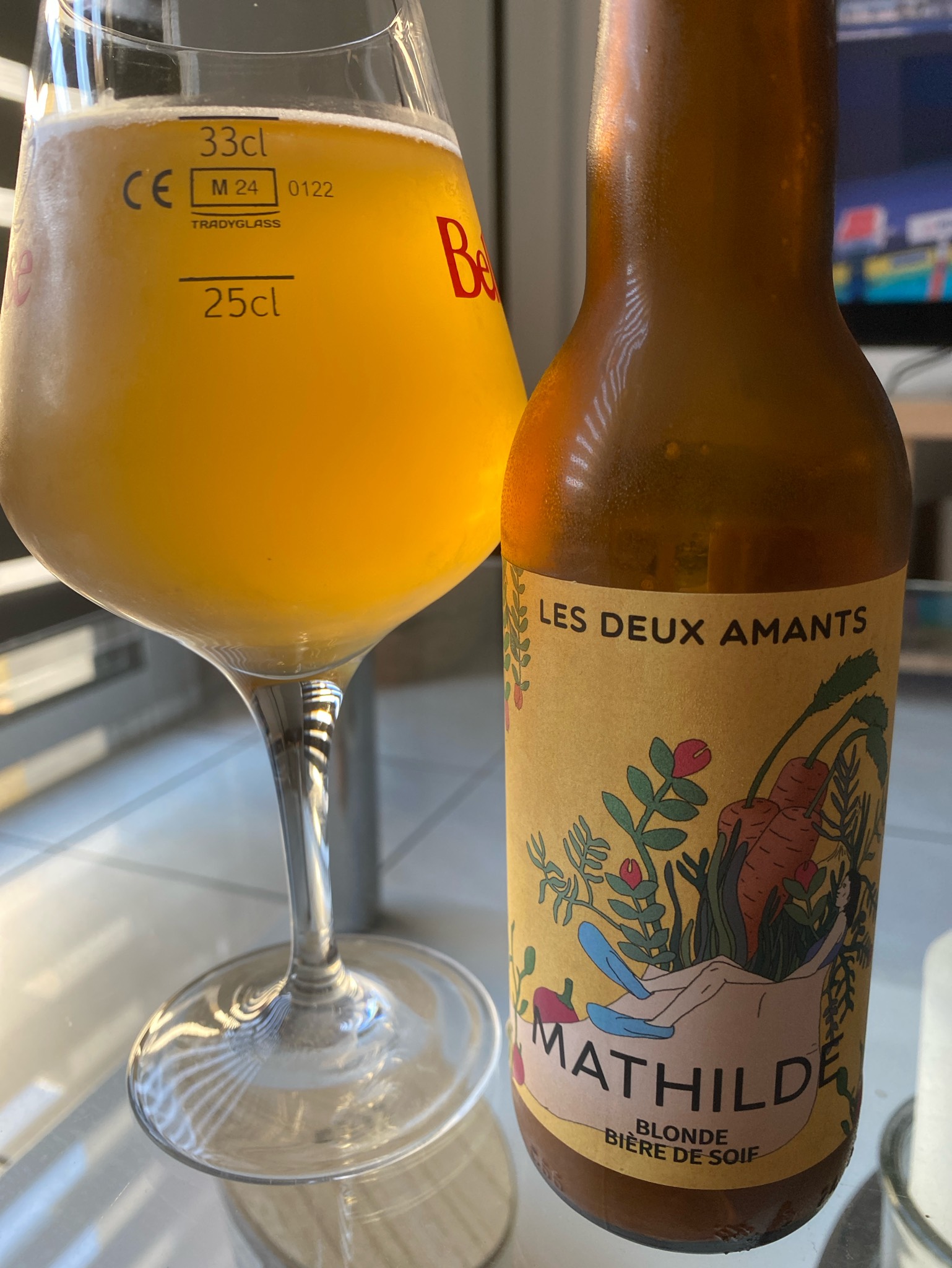 Mathilde, Brasserie Les Deux Amants