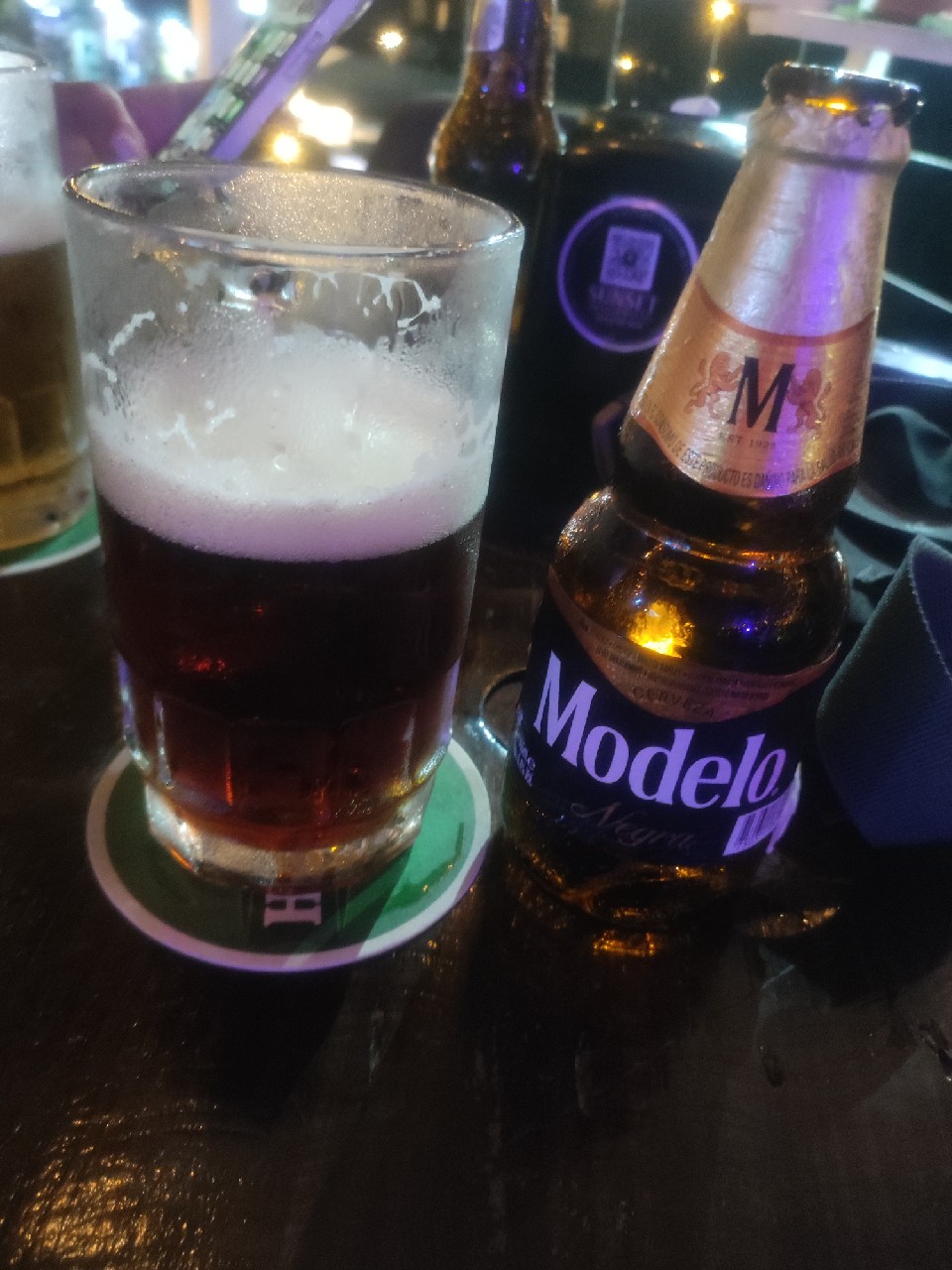 Modelo Negra / Negra Modelo, Mexico