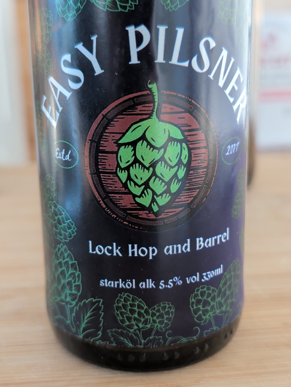 easy pilsner, Lock, Hop & Barrel