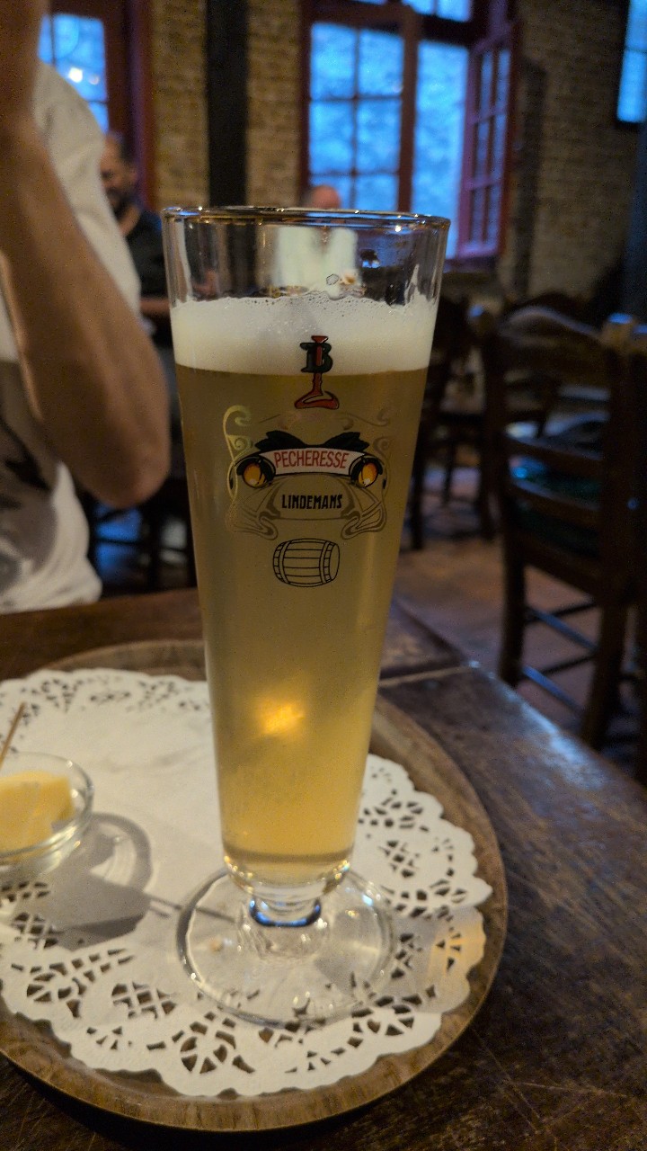 Pêche / Pêcheresse, Belgium