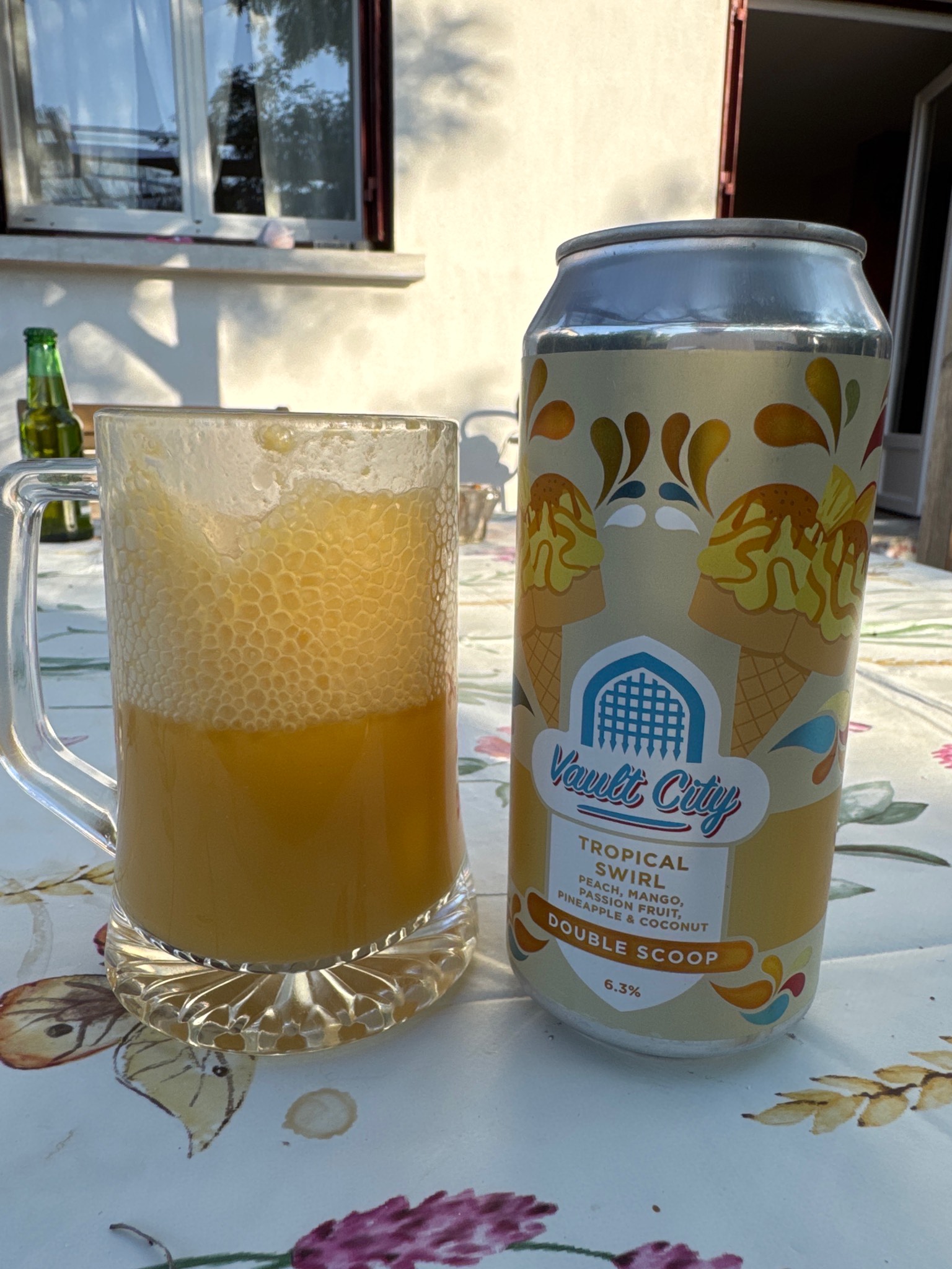 Tropical Swirl - Double Scoop, Scotland