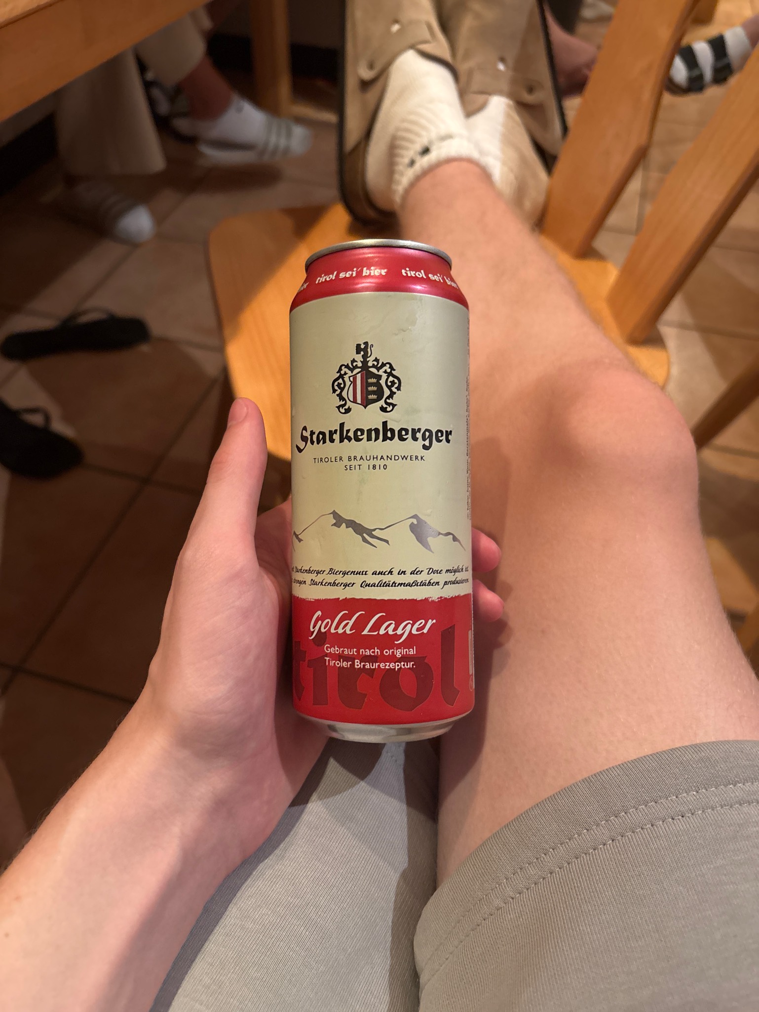 Starkenberger Gold Lager, Brauerei Schloss Starkenberg