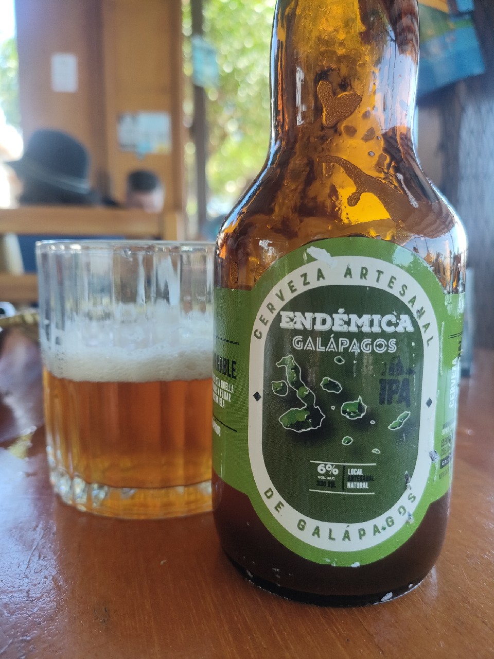 Endémica ipa, Endémica Galápagos