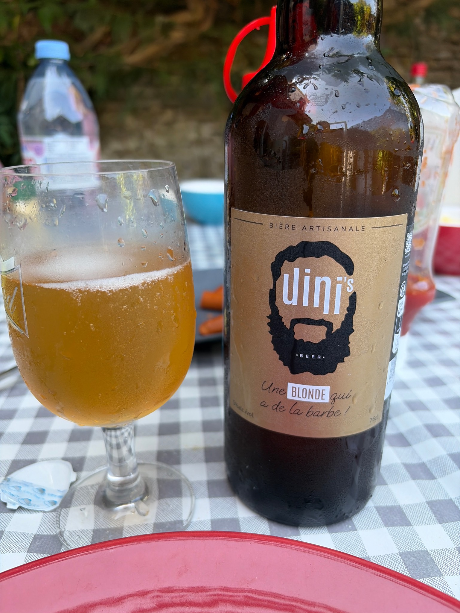 Uini's Blonde, La Uini's Beer