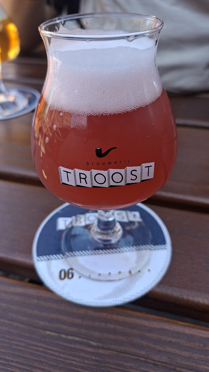 Club Tropicana, Brouwerij Troost