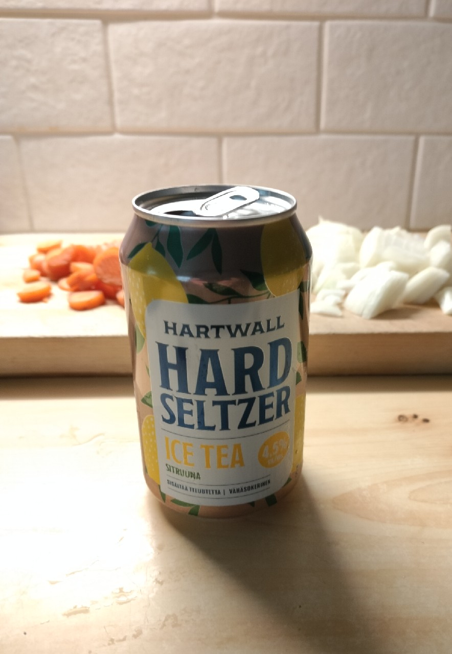 Hard Seltzer Ice Tea Sitruuna, Finland