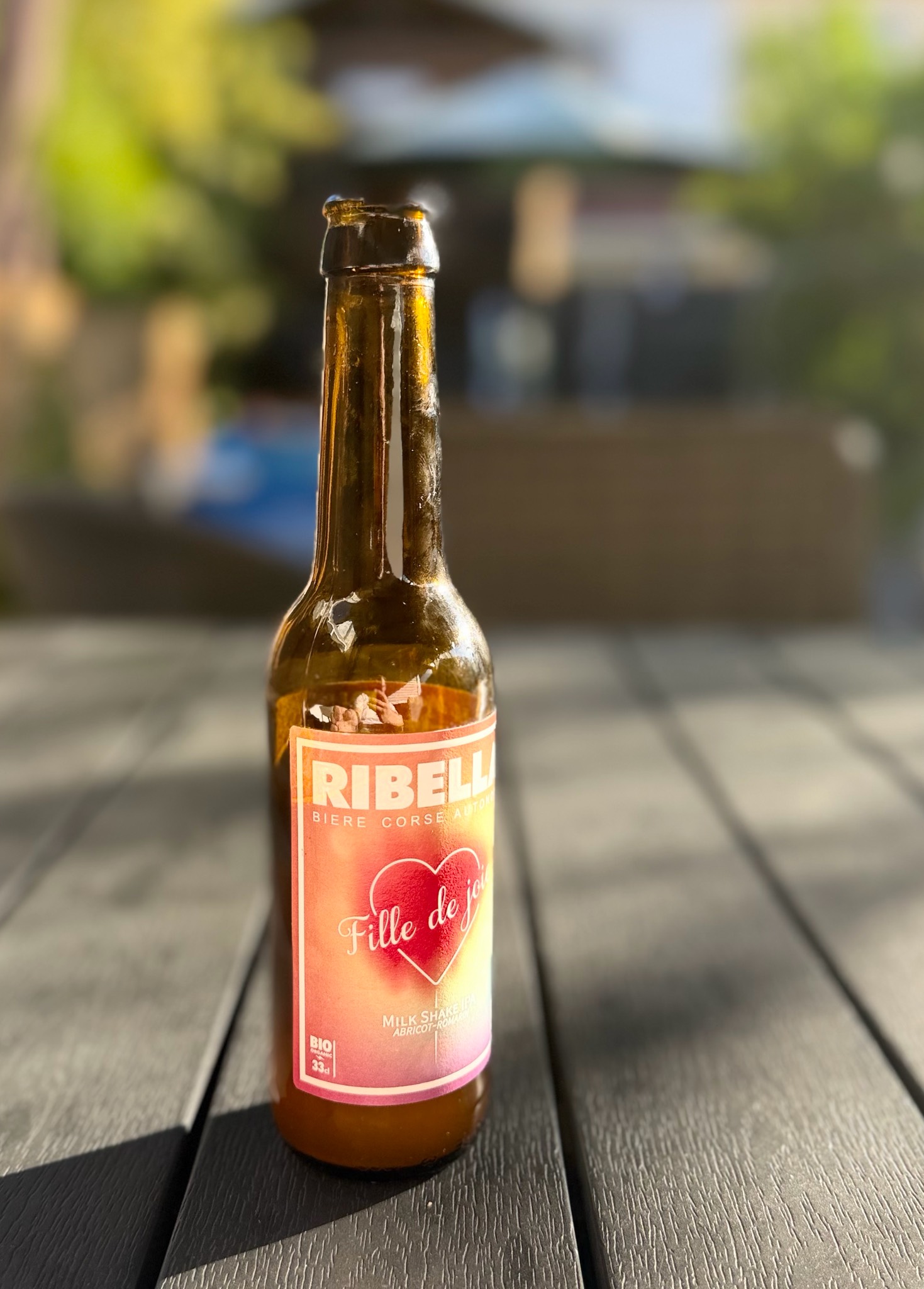 Fille De Joie, Ribella