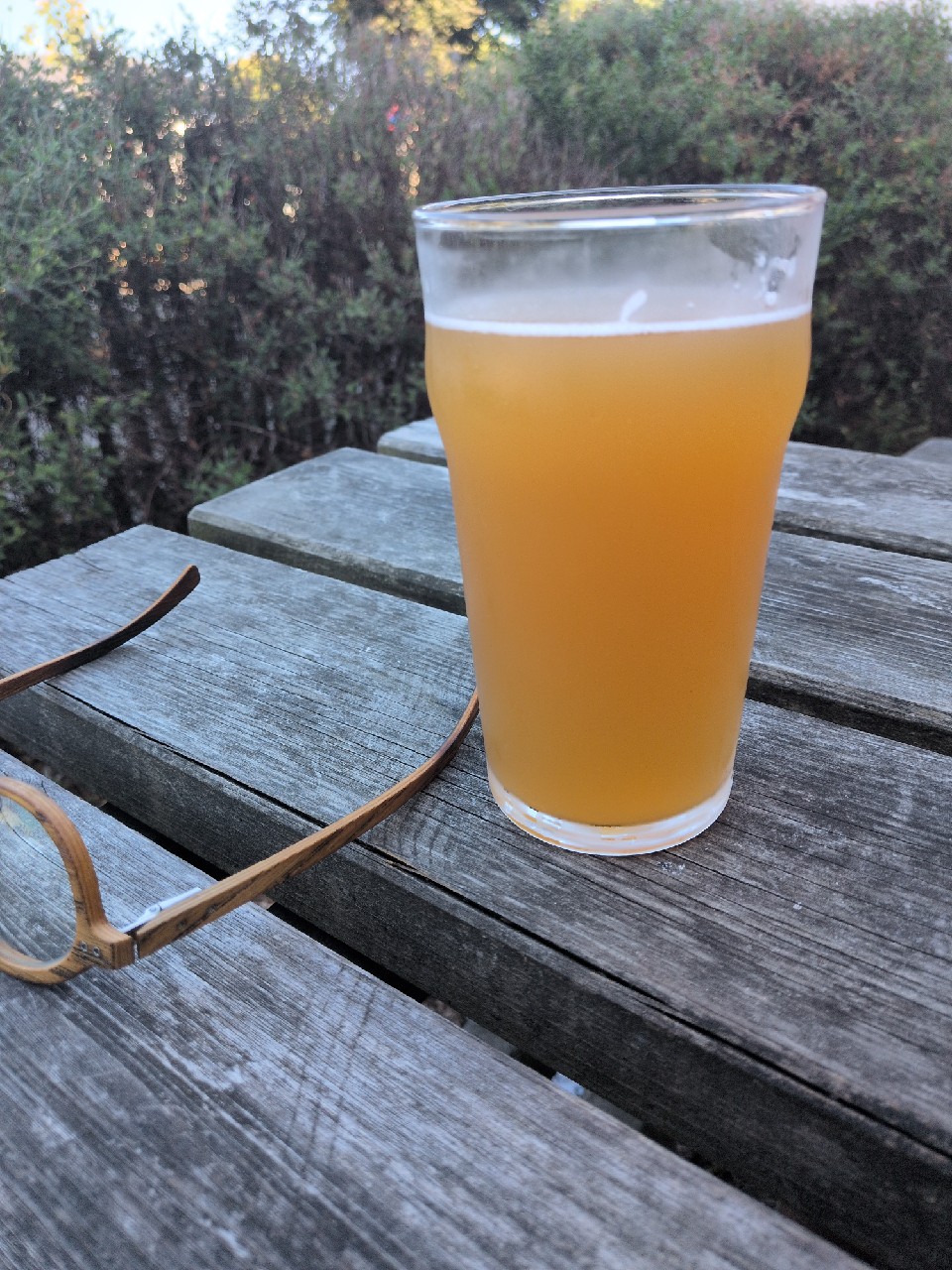 Fauteuse De Troubles, Brasserie Tandem