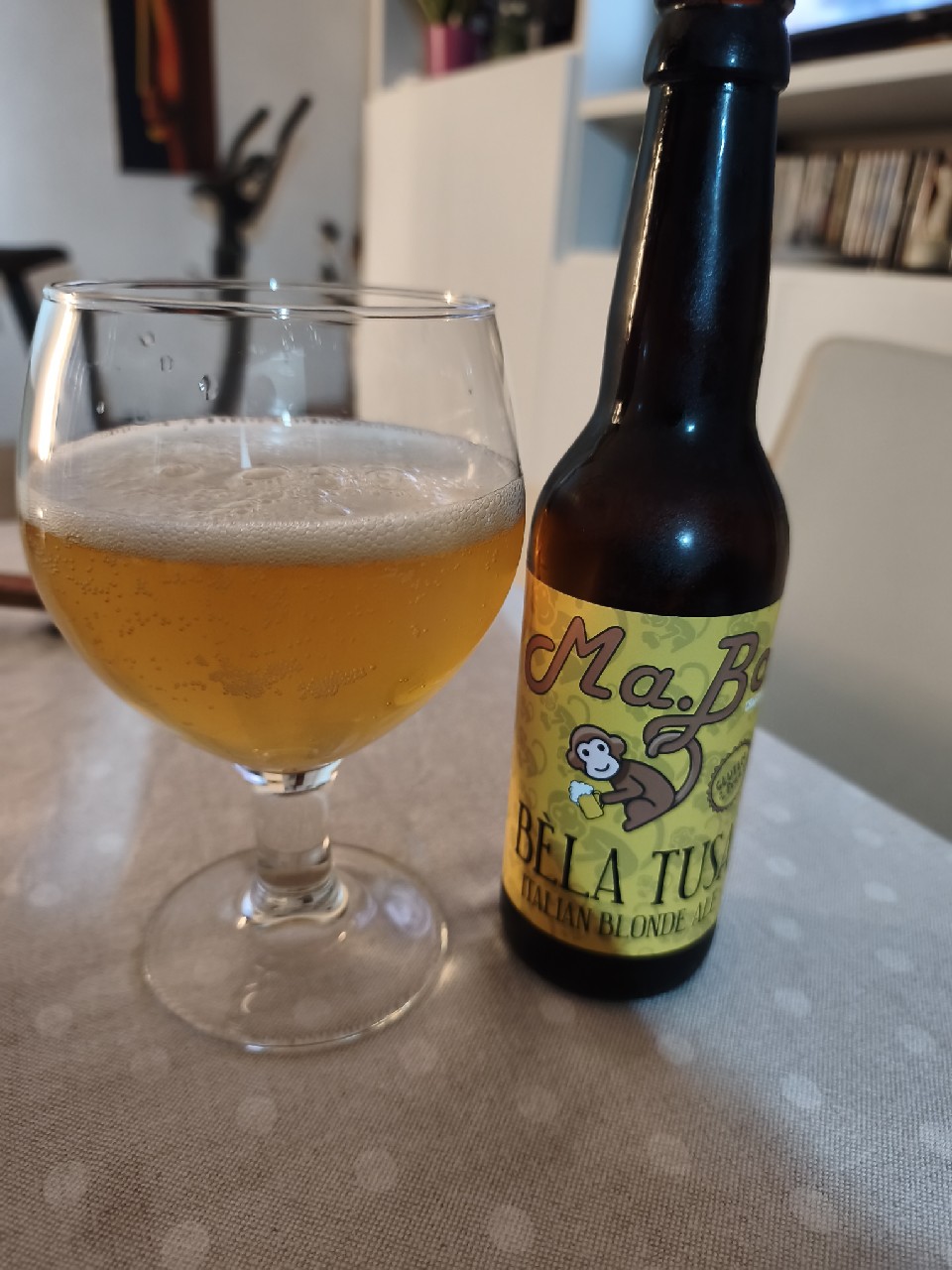 Bela tusa, Revertis