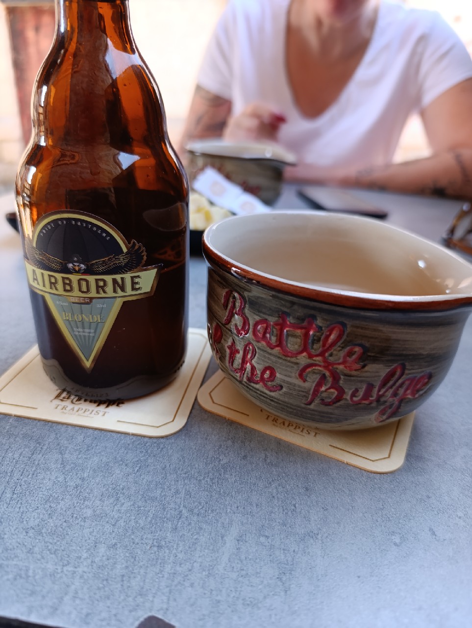 Airborne Blonde, Belgium