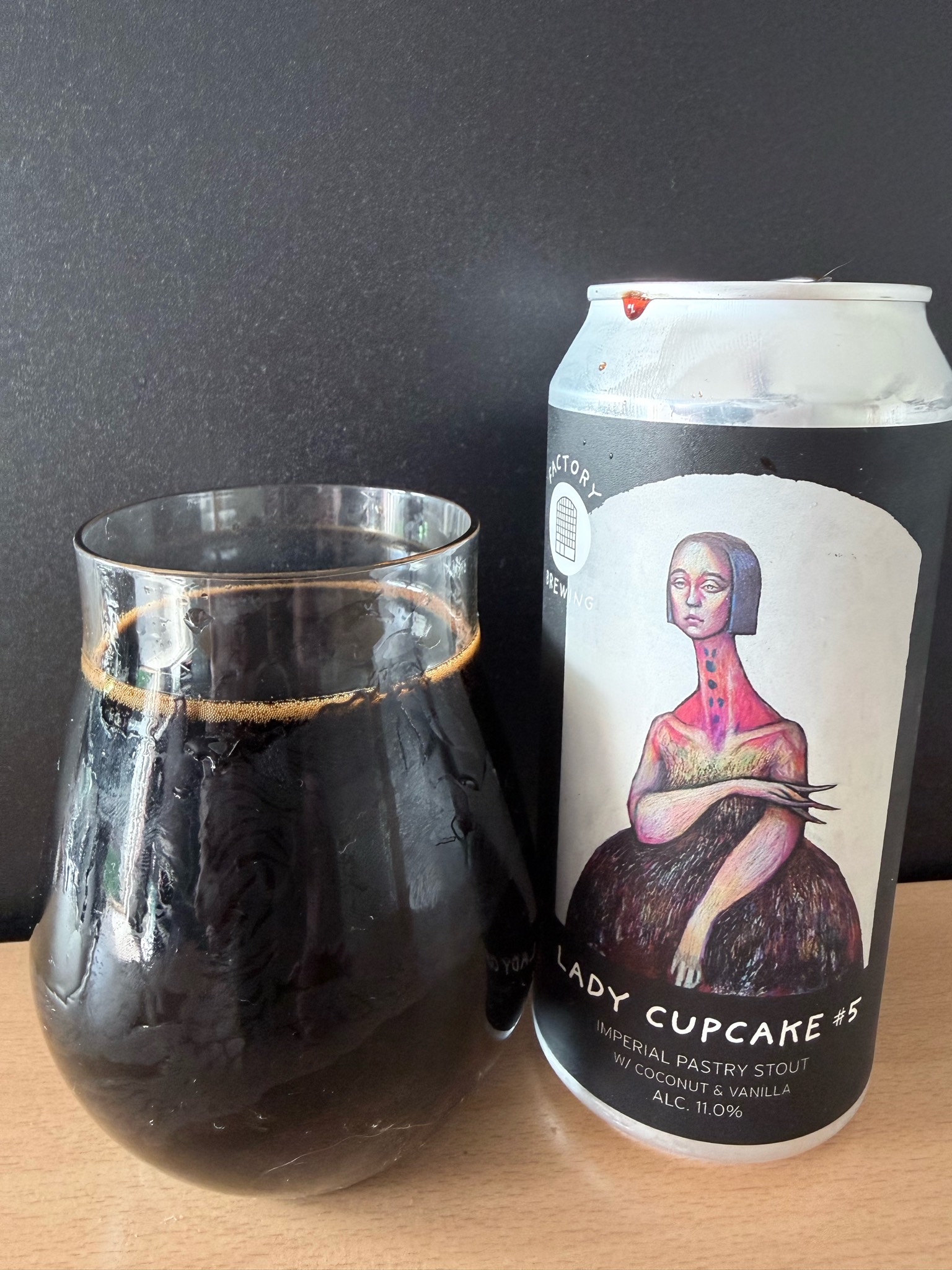 Lady Cupcake #5 (Coconut & Vanilla), Finland