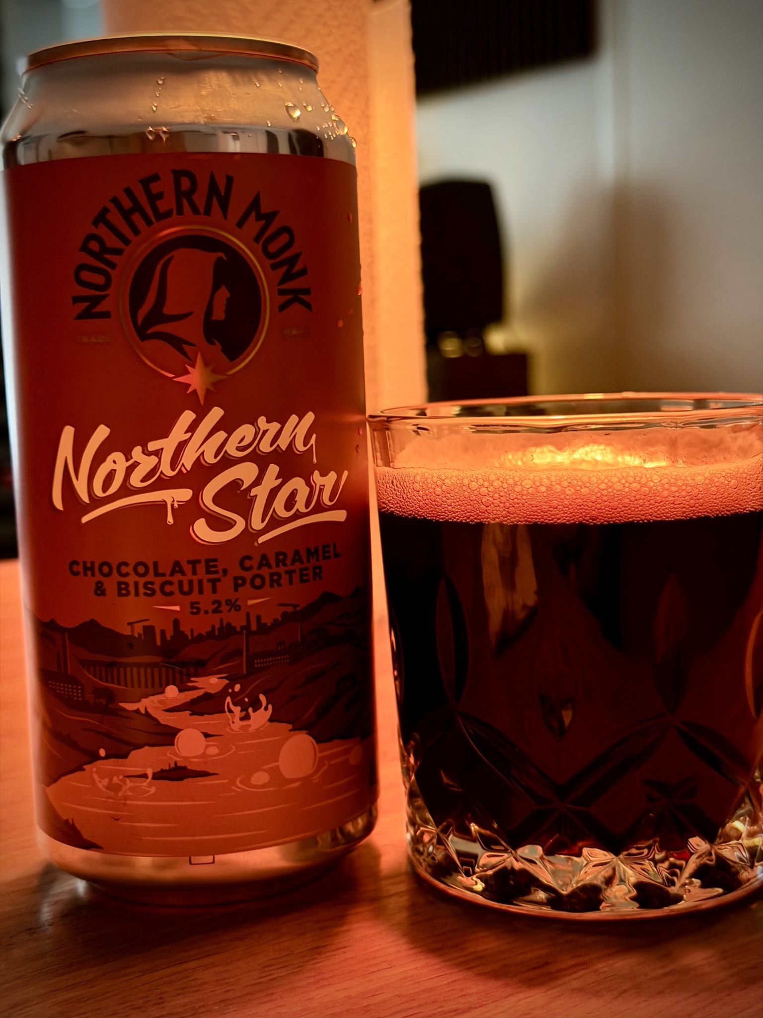 Northern Star: Chocolate, Caramel & Biscuit Porter, England