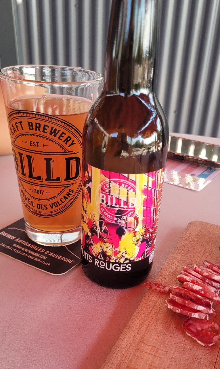 Billd Fruits Rouges, Brasserie Billd - Le Réveil Des Volcans (Auvernhata)
