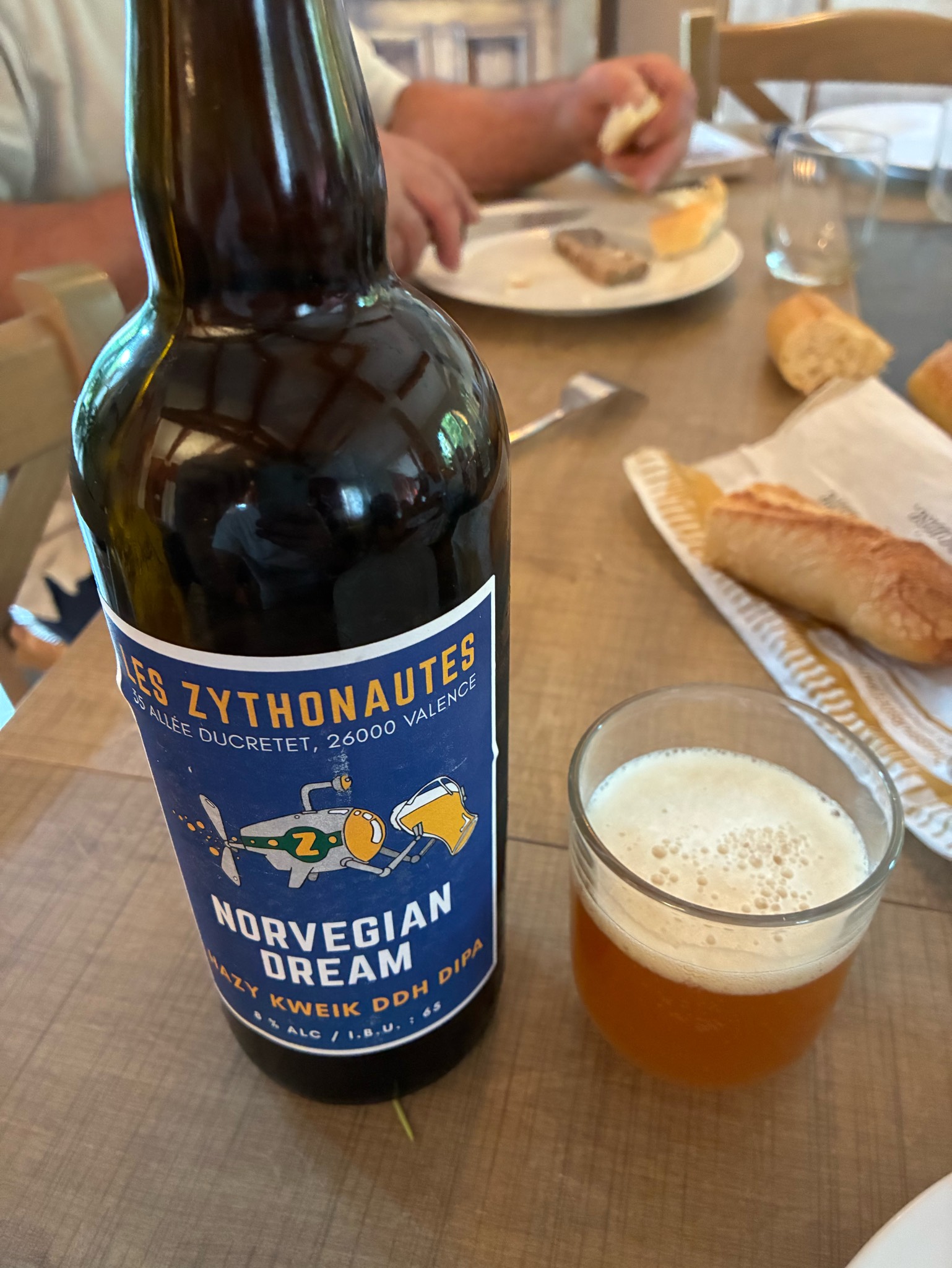 Norvegian Dream, Les Zythonautes