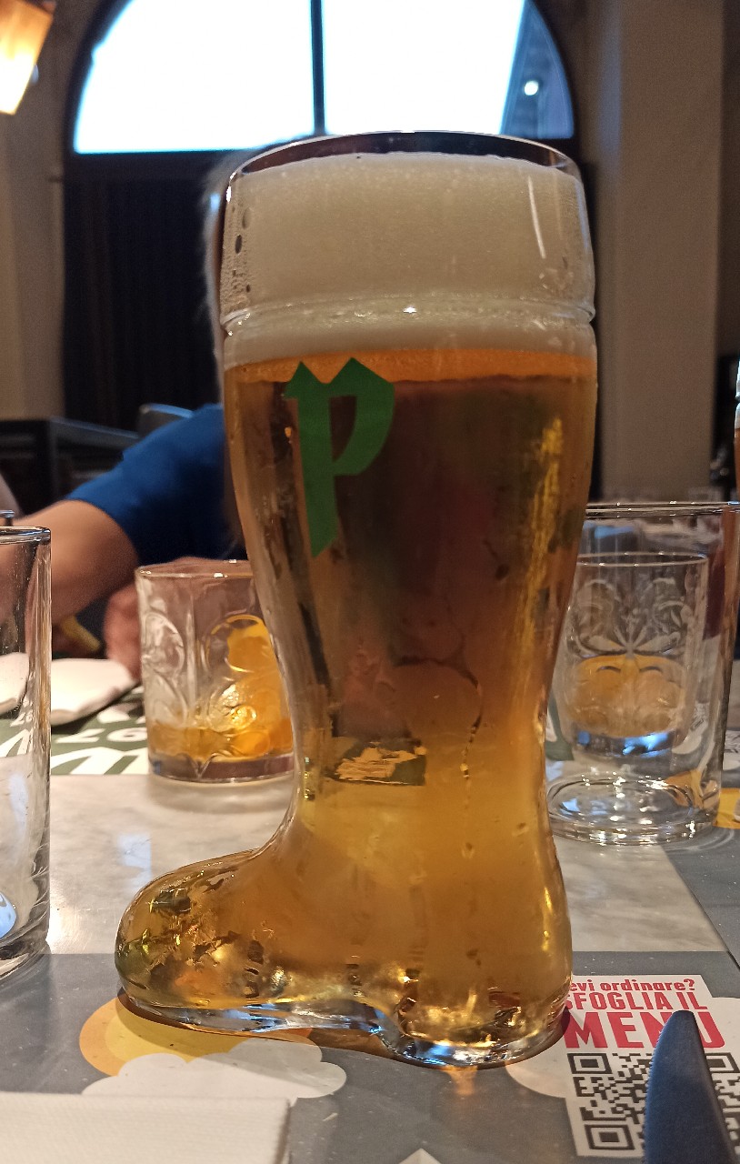 Superior Traditional / Pils, Fabbrica di Birra di Pedavena (Castello di Udine)