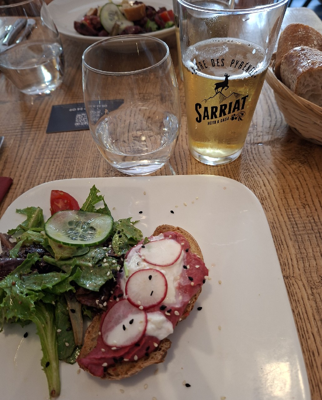 Sarriat Blonde, Sarriat | Hèita A Casa