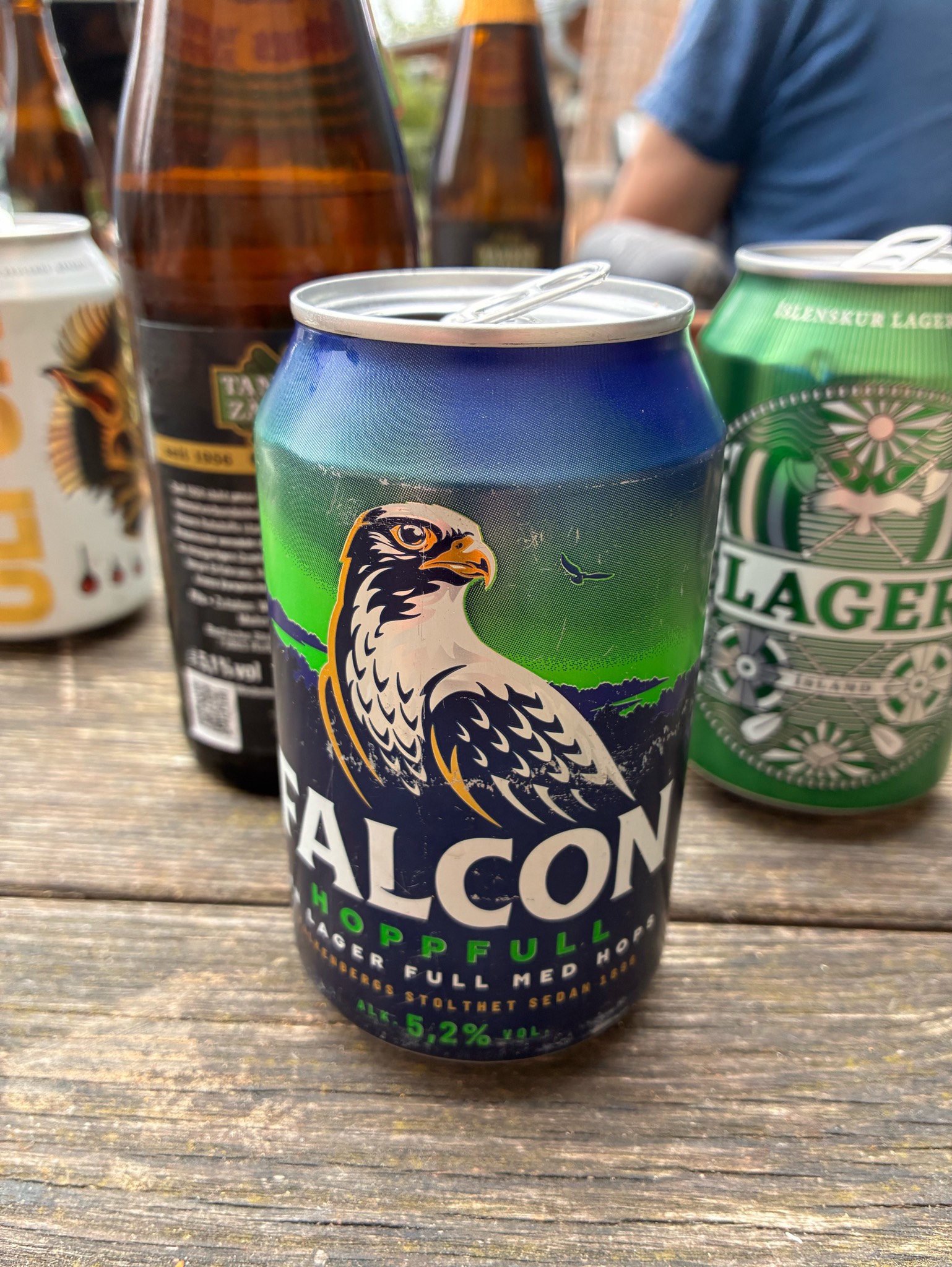 Falcon Hoppfull, Sweden