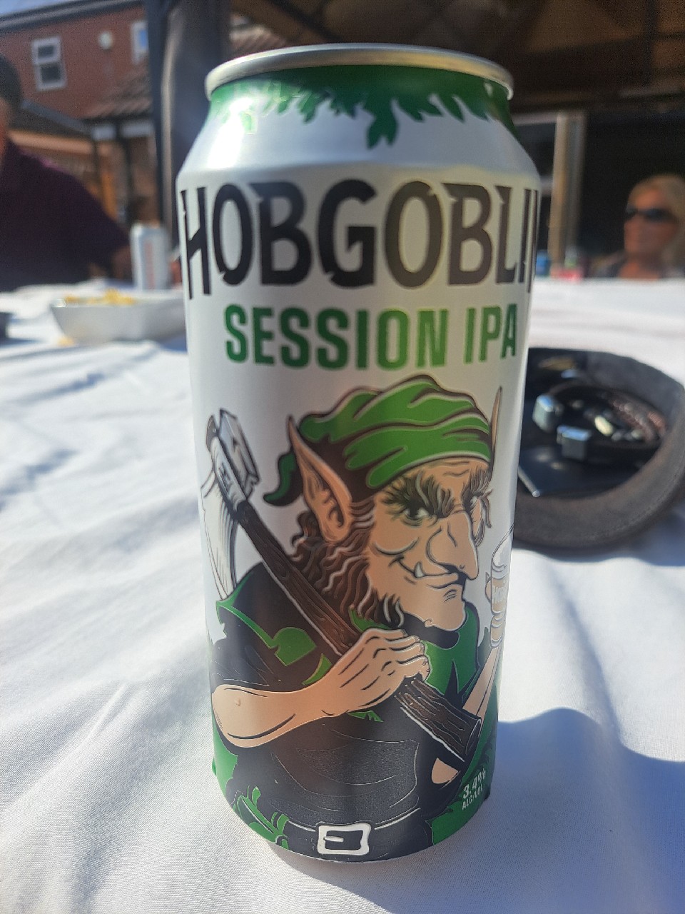 Hobgoblin Session IPA, Wychwood Brewery (Marston's Brewery)