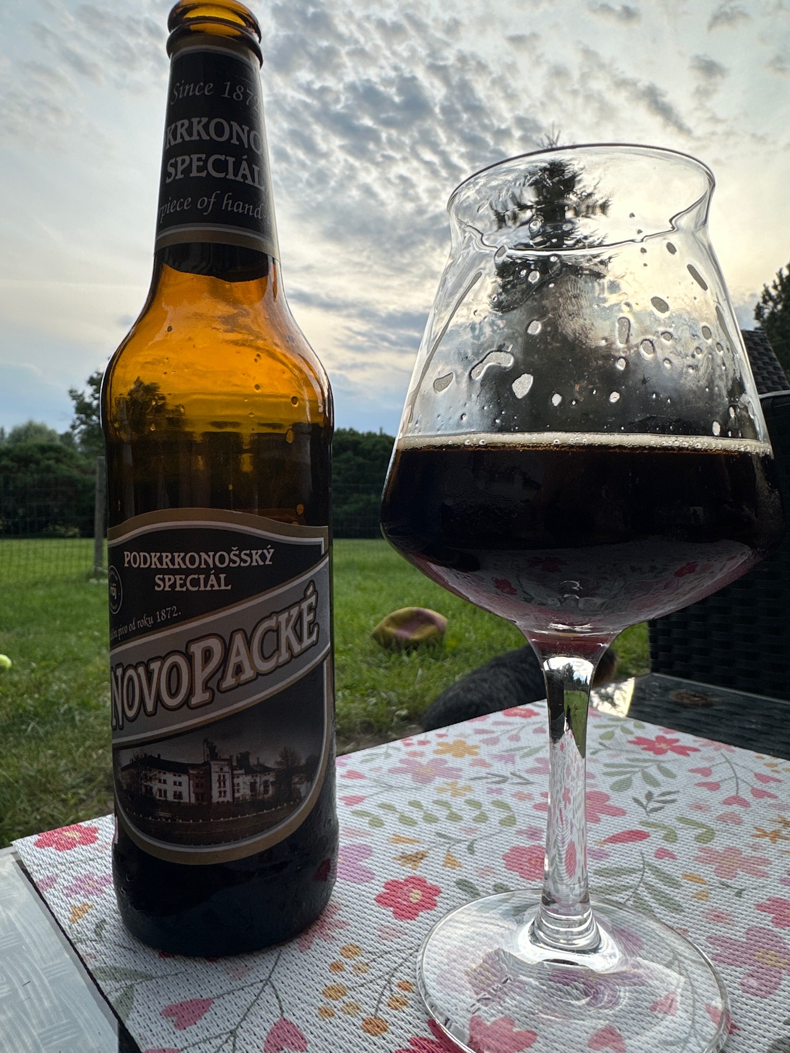 Novopacké Pivo Podkrkonošský Speciál Tmavý, Pivovar Nová Paka