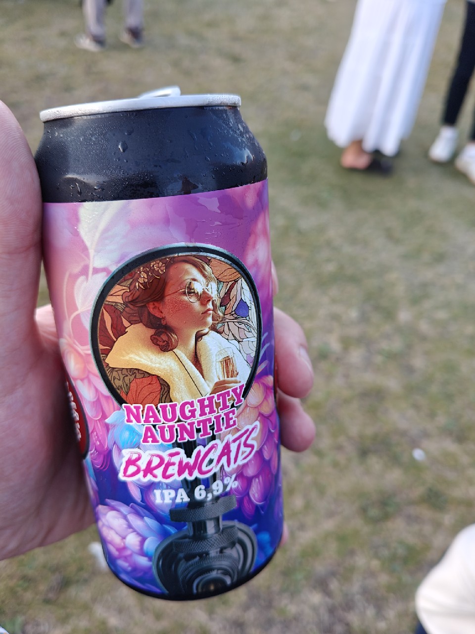 Naughty Auntie, Finland