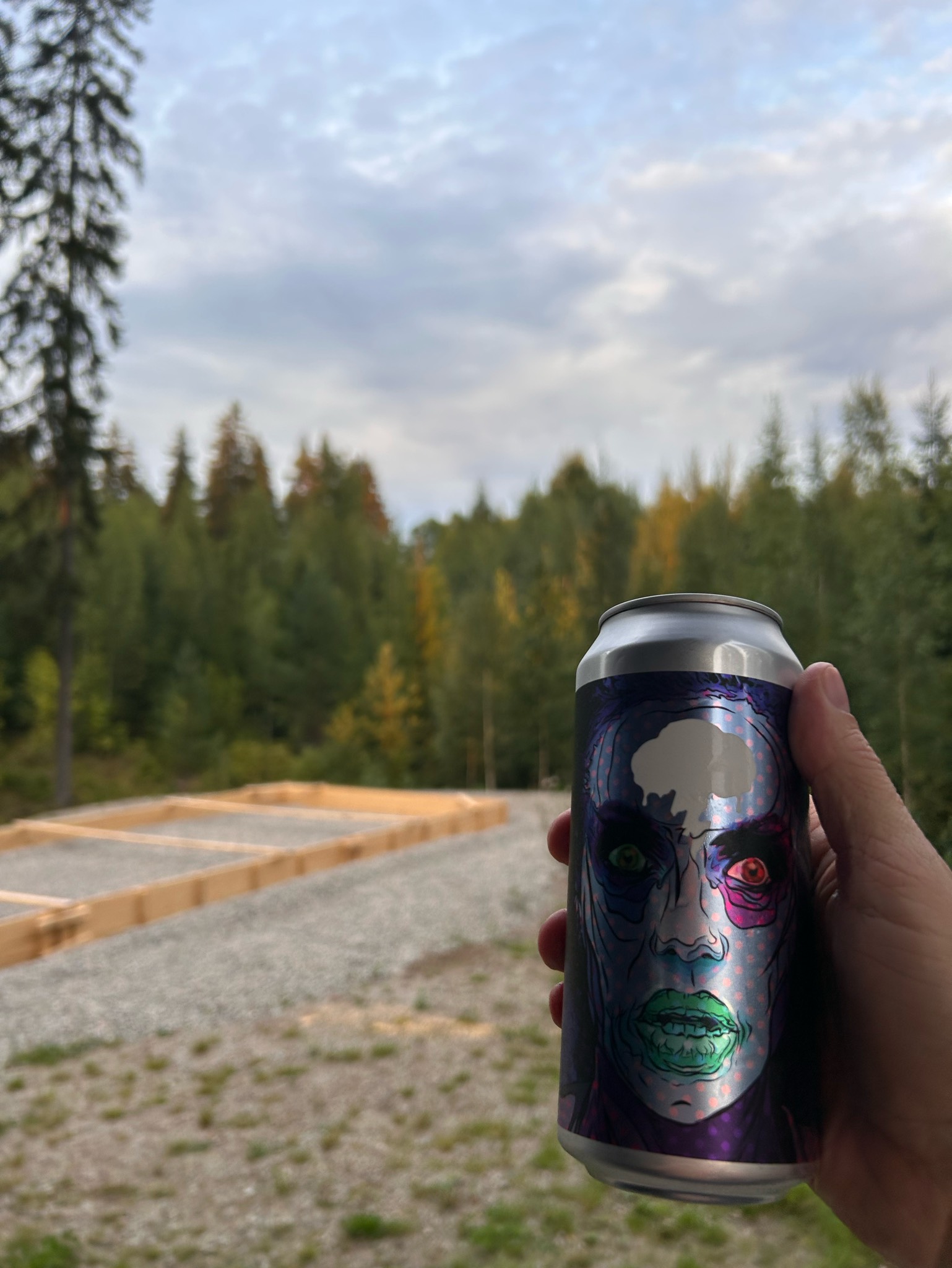 Neon Daimon, Finland