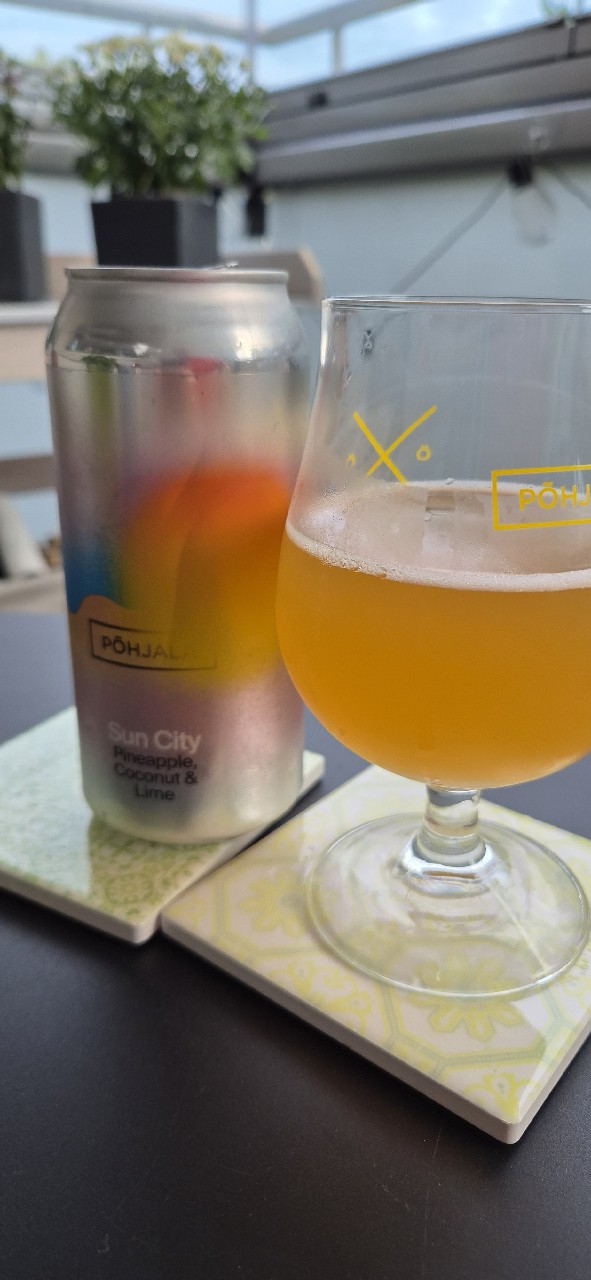 Sun City Pineapple, Coconut & Lime, Estonia
