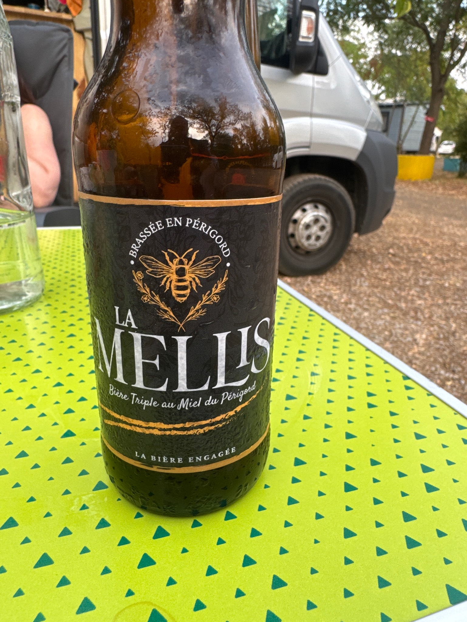 La Mellis, Brasserie Les 2 Ours