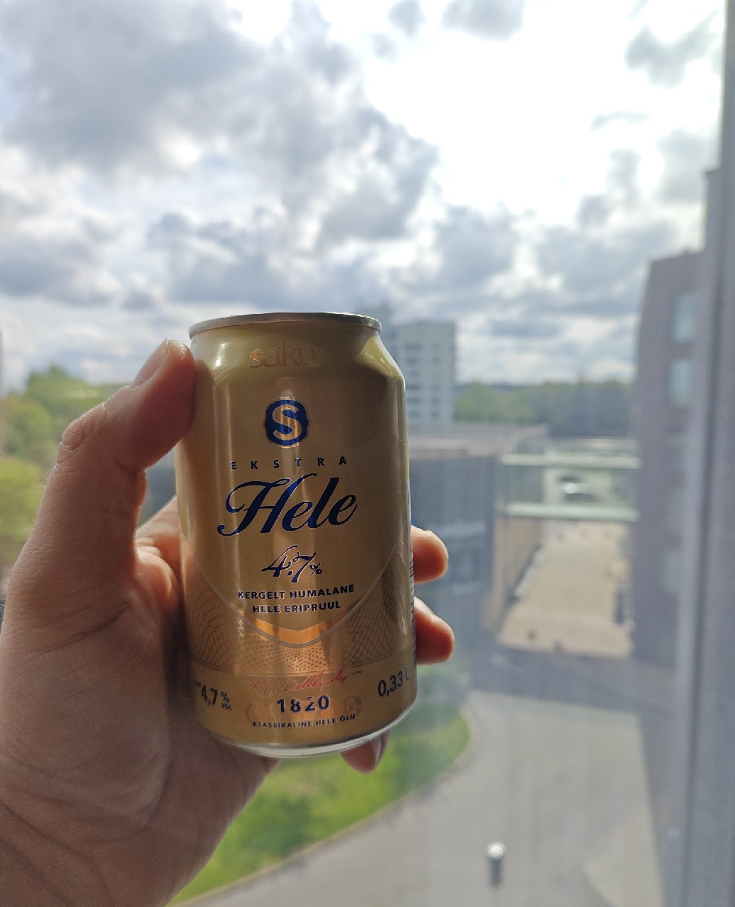 Ekstra Hele, Estonia