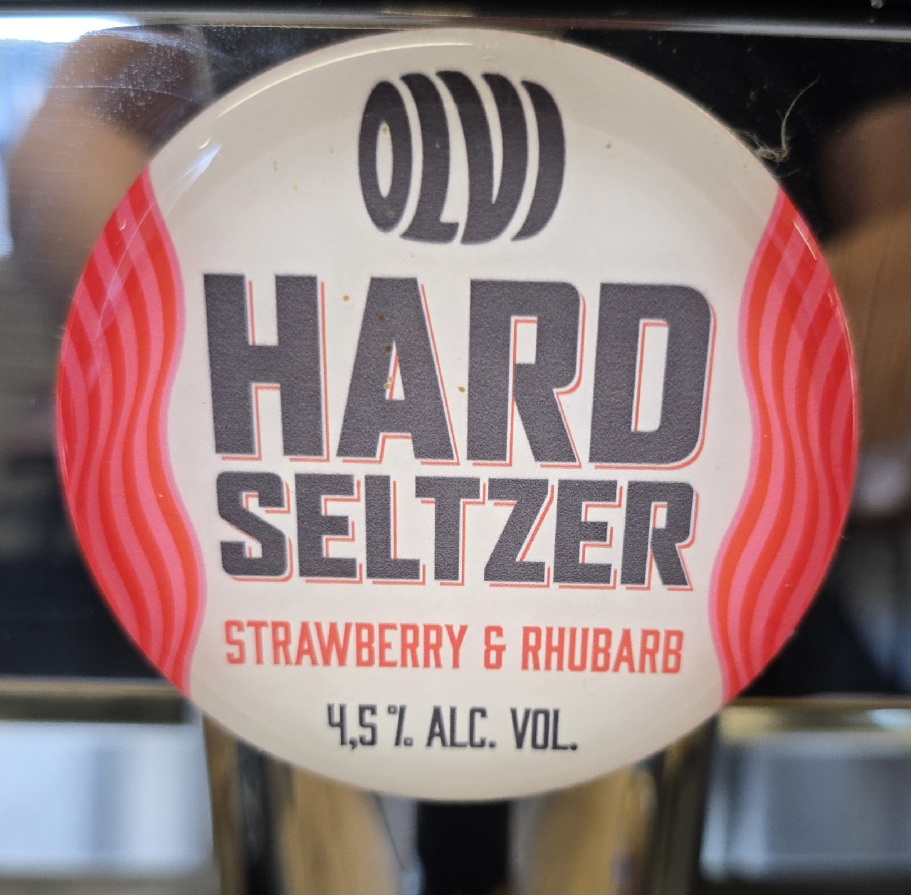 Hard Seltzer Strawberry & Rhubarb, Finland