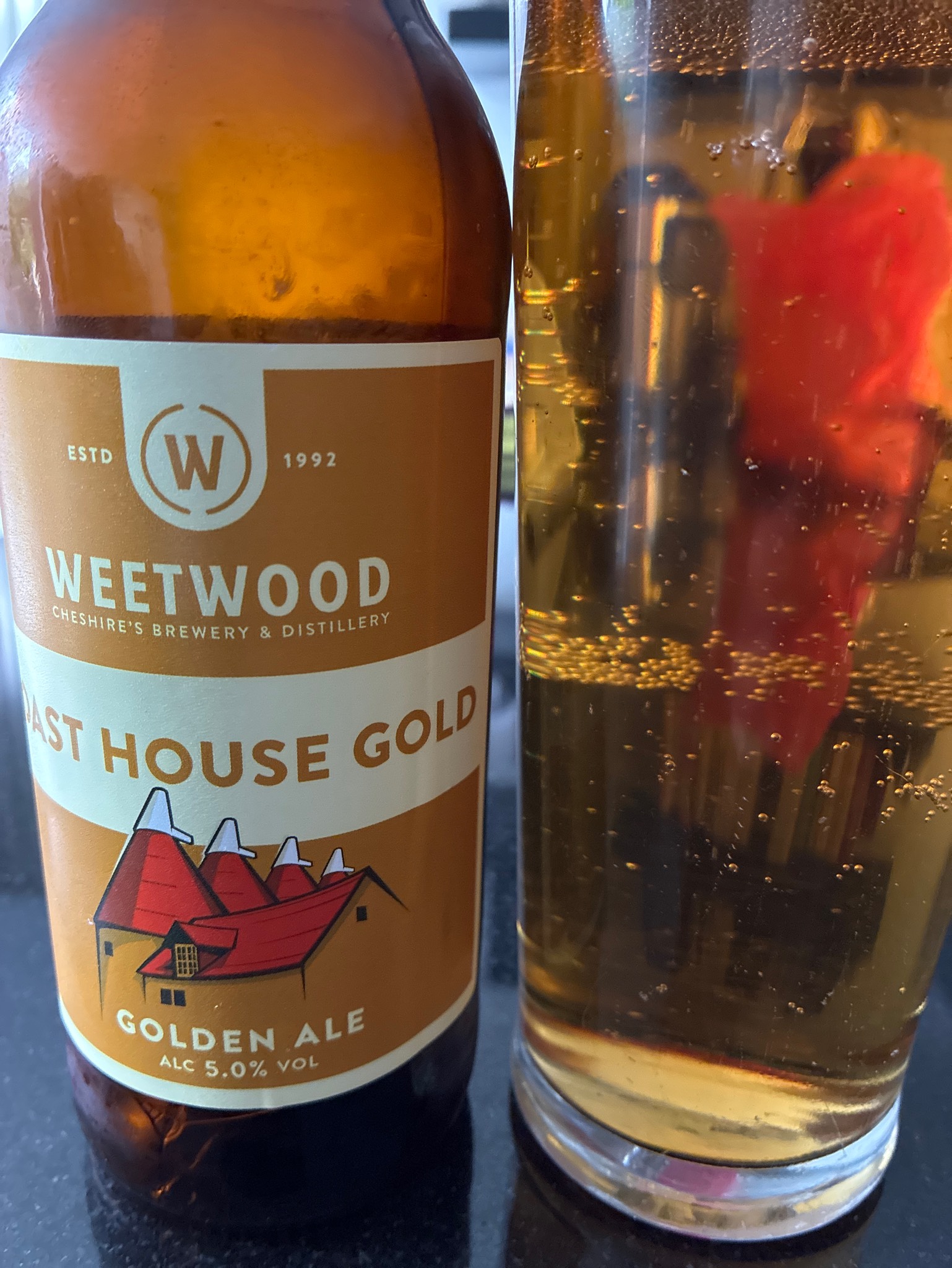 Oast house gold, Weetwood Ales