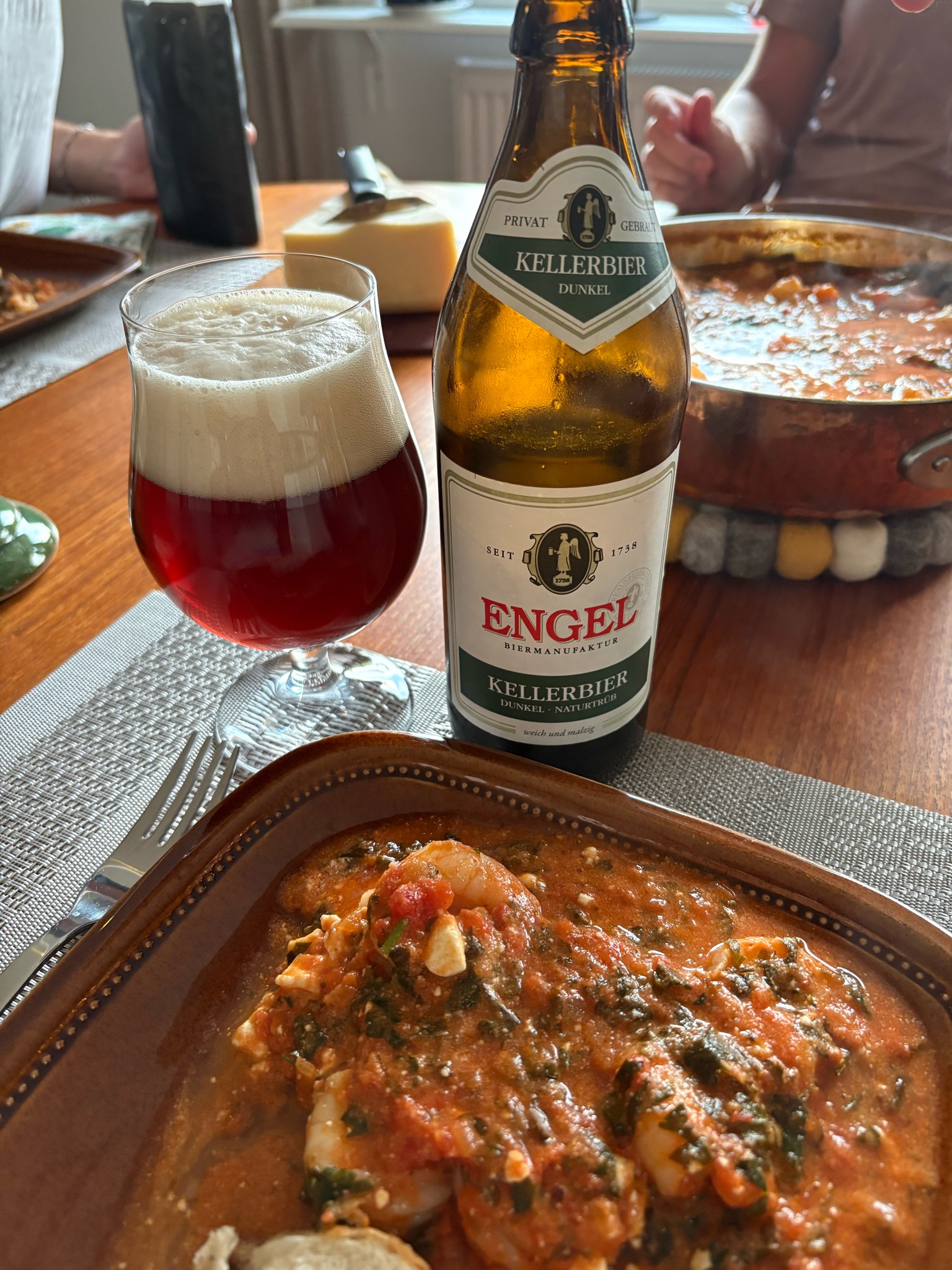 Engel Kellerbier Dunkel, Biermanufaktur Engel GmbH & Co. KG