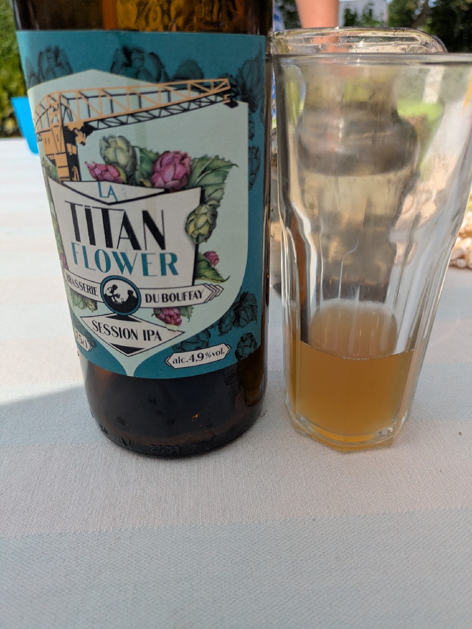 La Titan flower, France