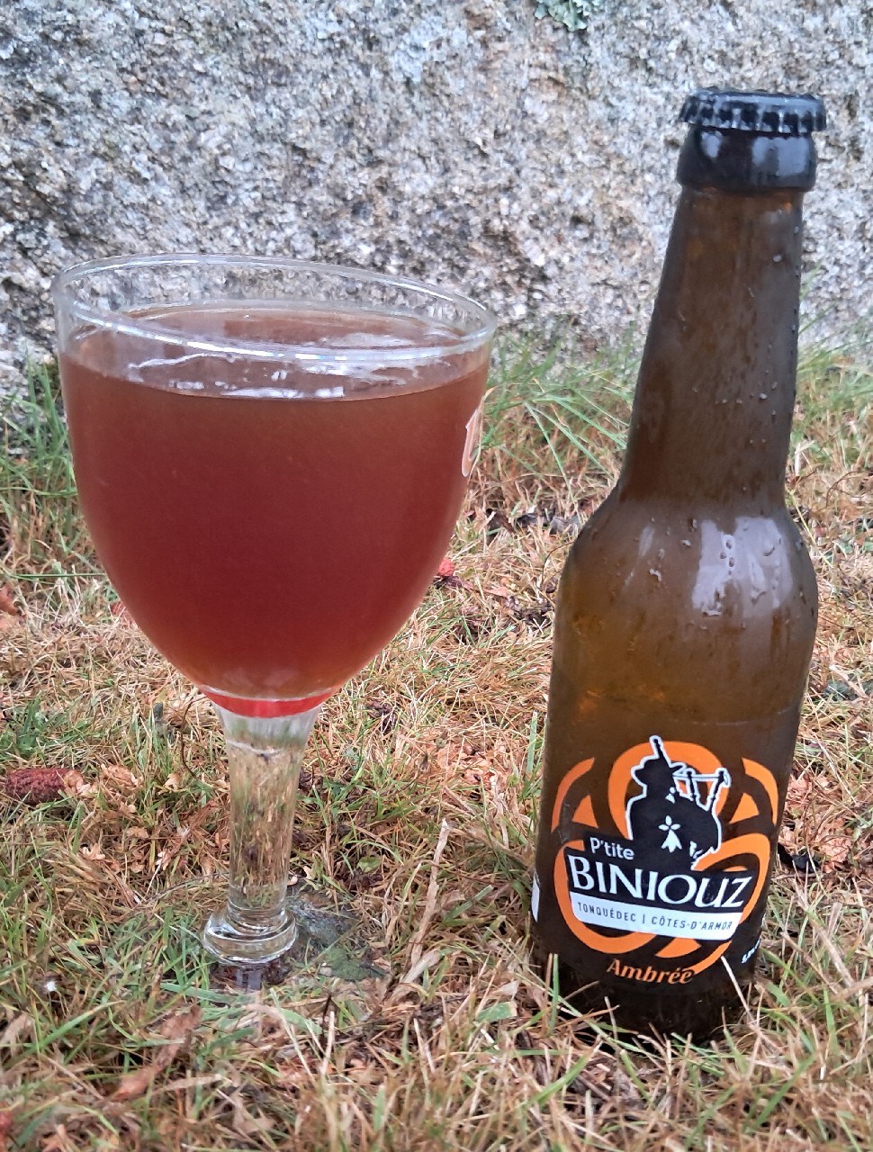 P'tite Biniouz Ambrée, Brasserie Régionale De L'Ouest (Ex L'Hirondelle - Ménez Bré)