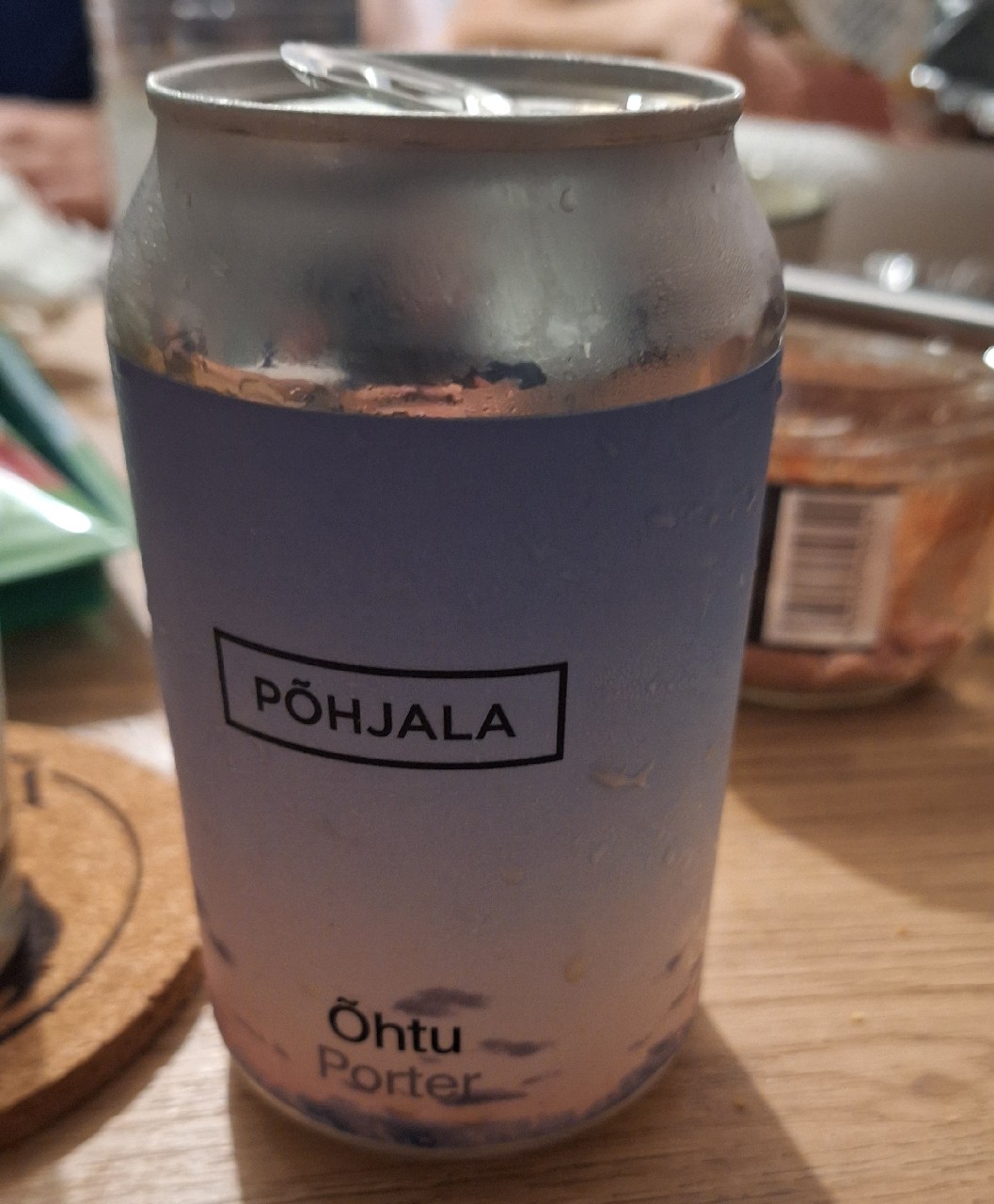 Õhtu, Estonia