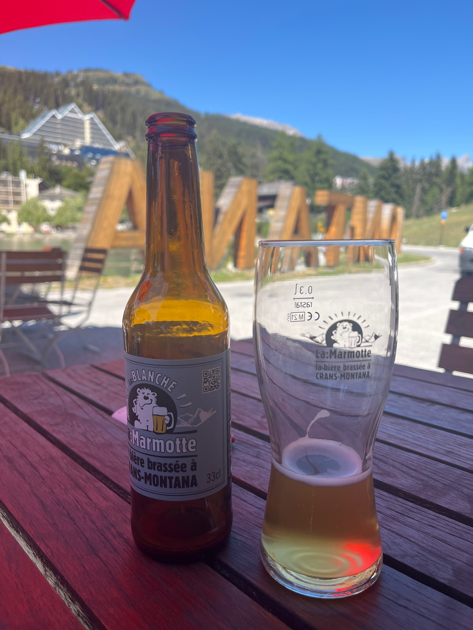 La:Blanche, La:Marmotte