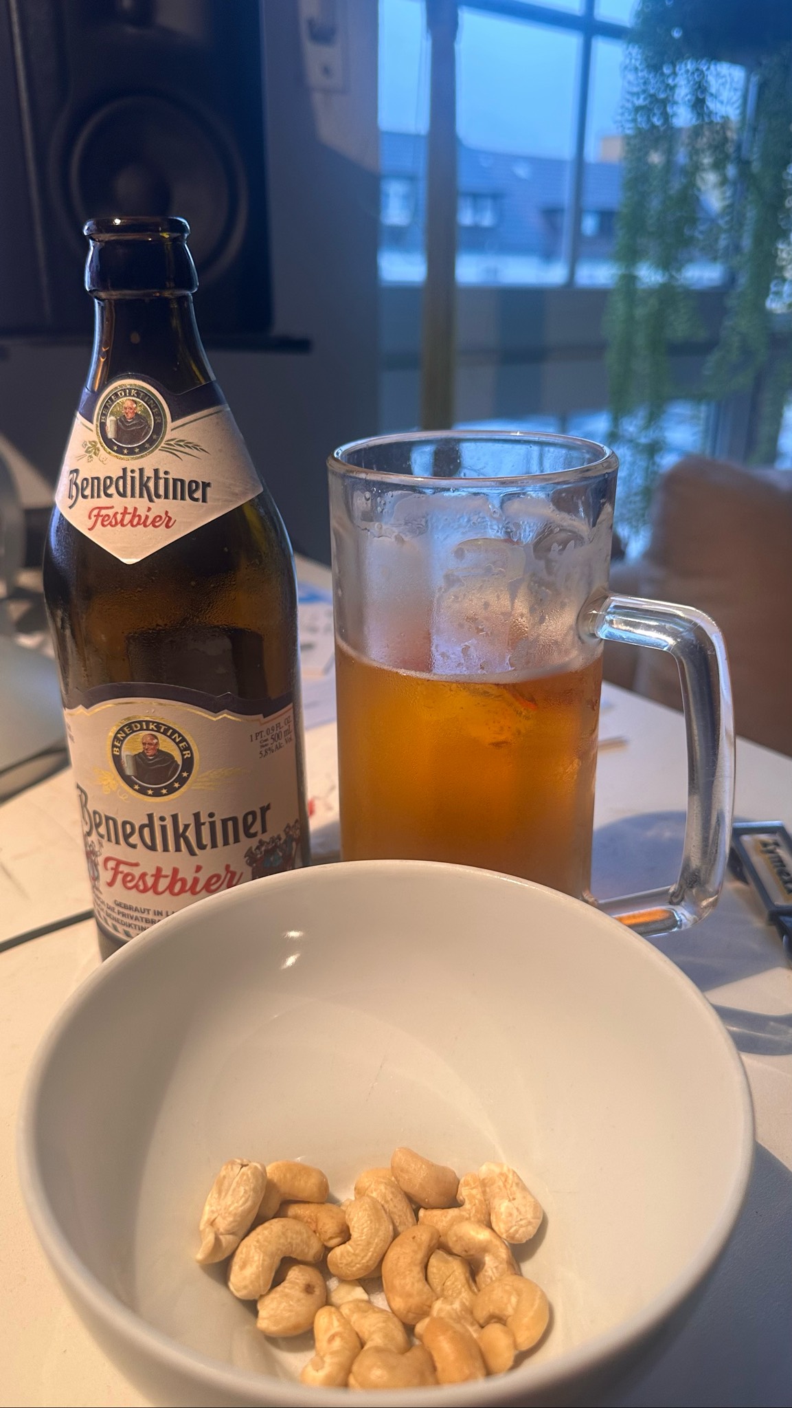 Benediktiner Festbier, Benediktiner Weißbräu GmbH