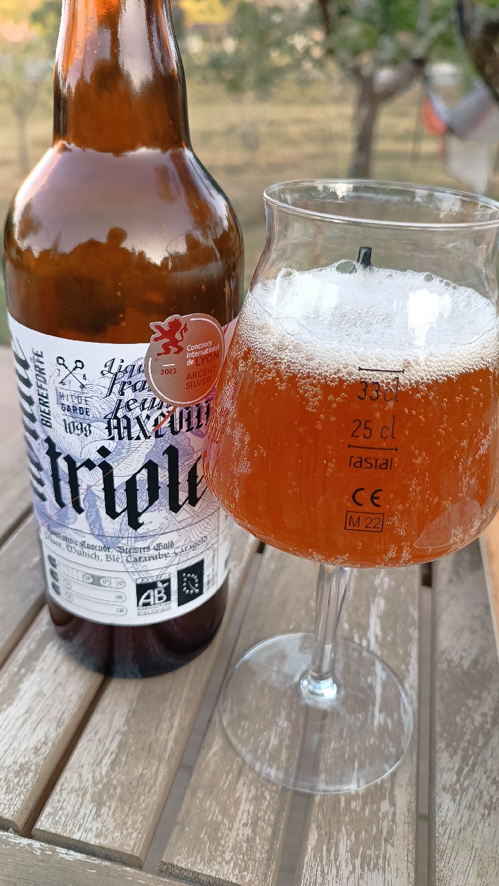 Nonne Triple, France