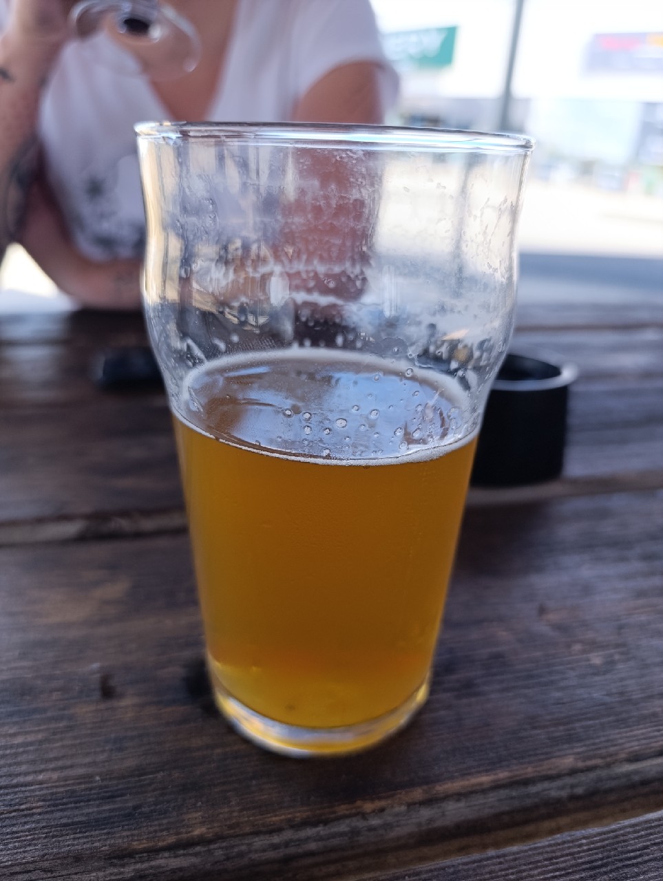 Foghorn Hazy Session, Brewpoint Brewery (Wells & Co)