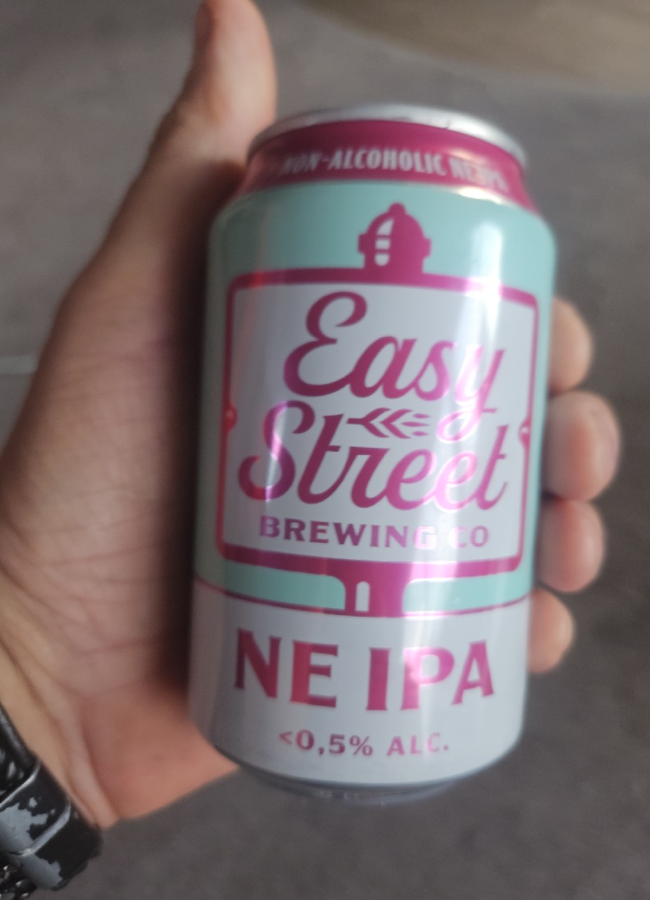 Easy Street Brewing Brewing Co Ne IPA, Belgium